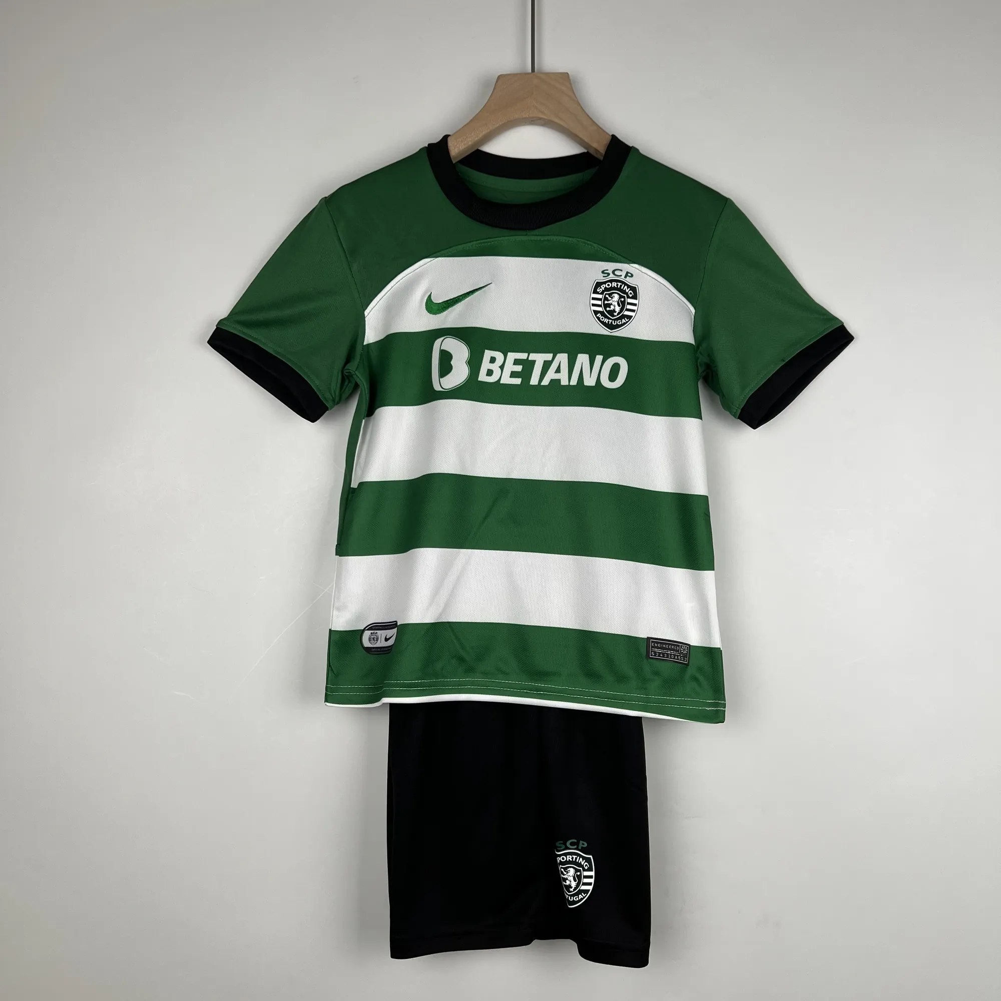 23-24 Sporting Lisbon Home Kids Kits Children Suits Football Jerseys Yupoo 10
