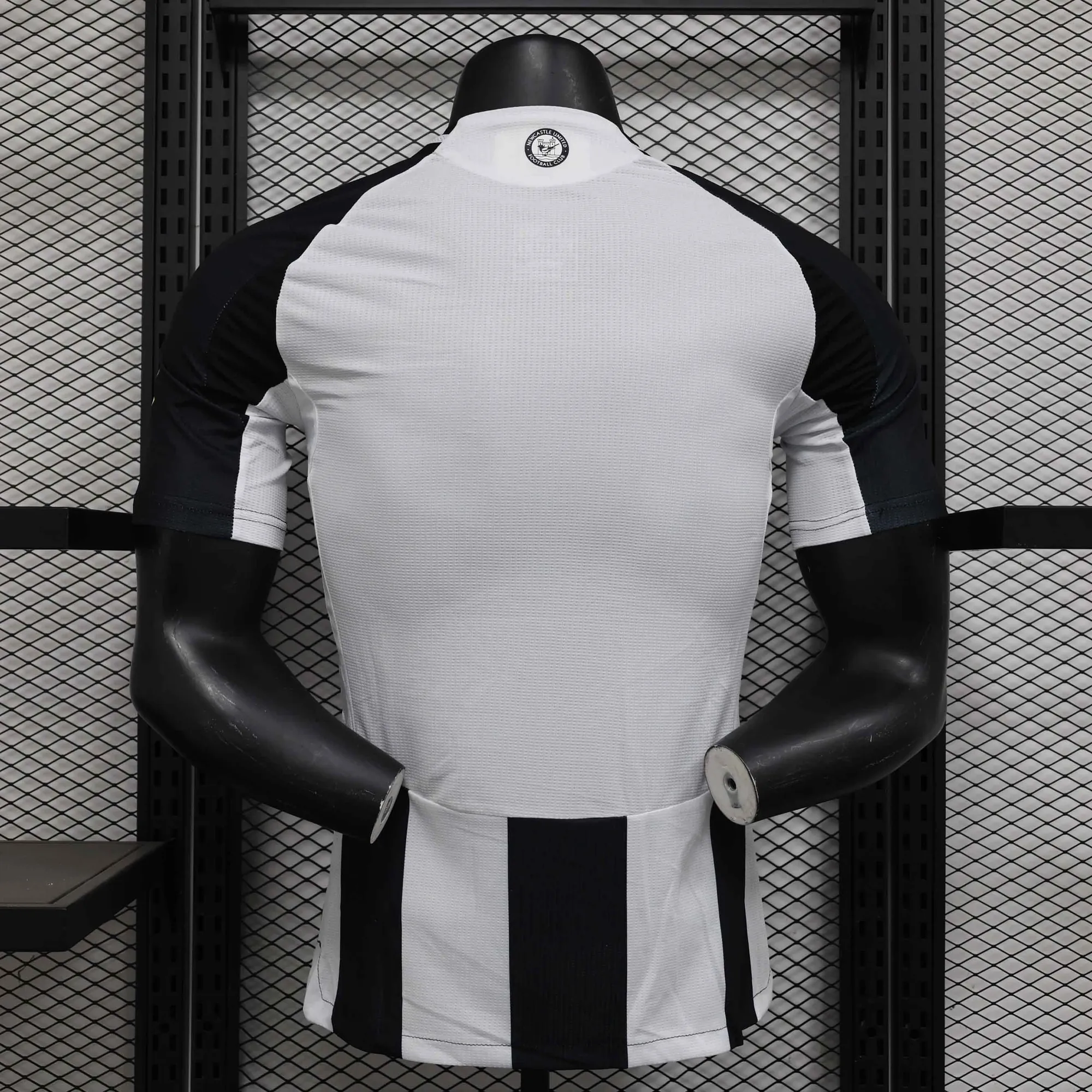 24-25 Newcastle United Home Kit Player Version Shirt AAAAJersey Supplier Yupoo 1