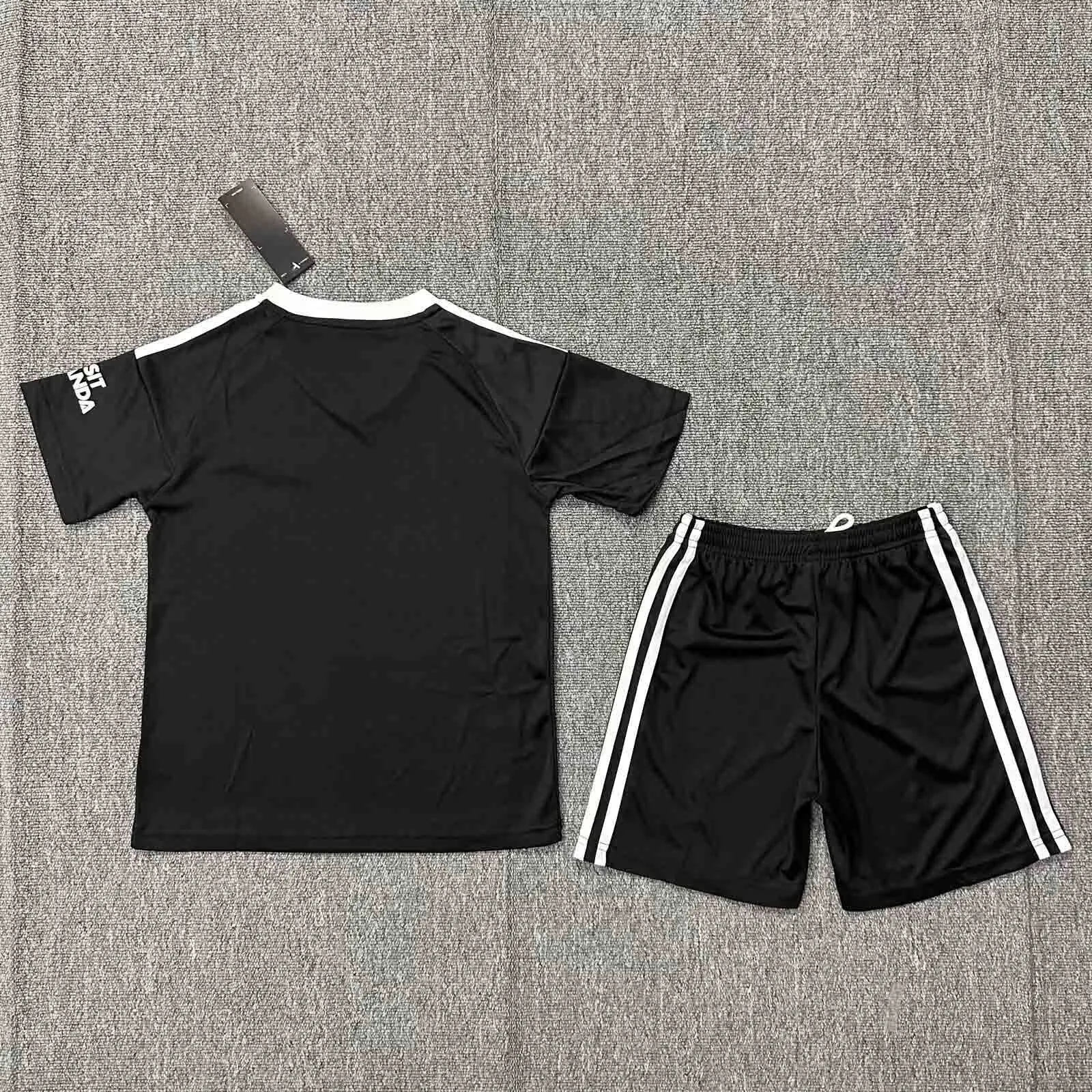 24-25 Arsenal Goalkeeper Black Kids Kits Youth Apparels AAAAJersey Supplier Yupoo 1