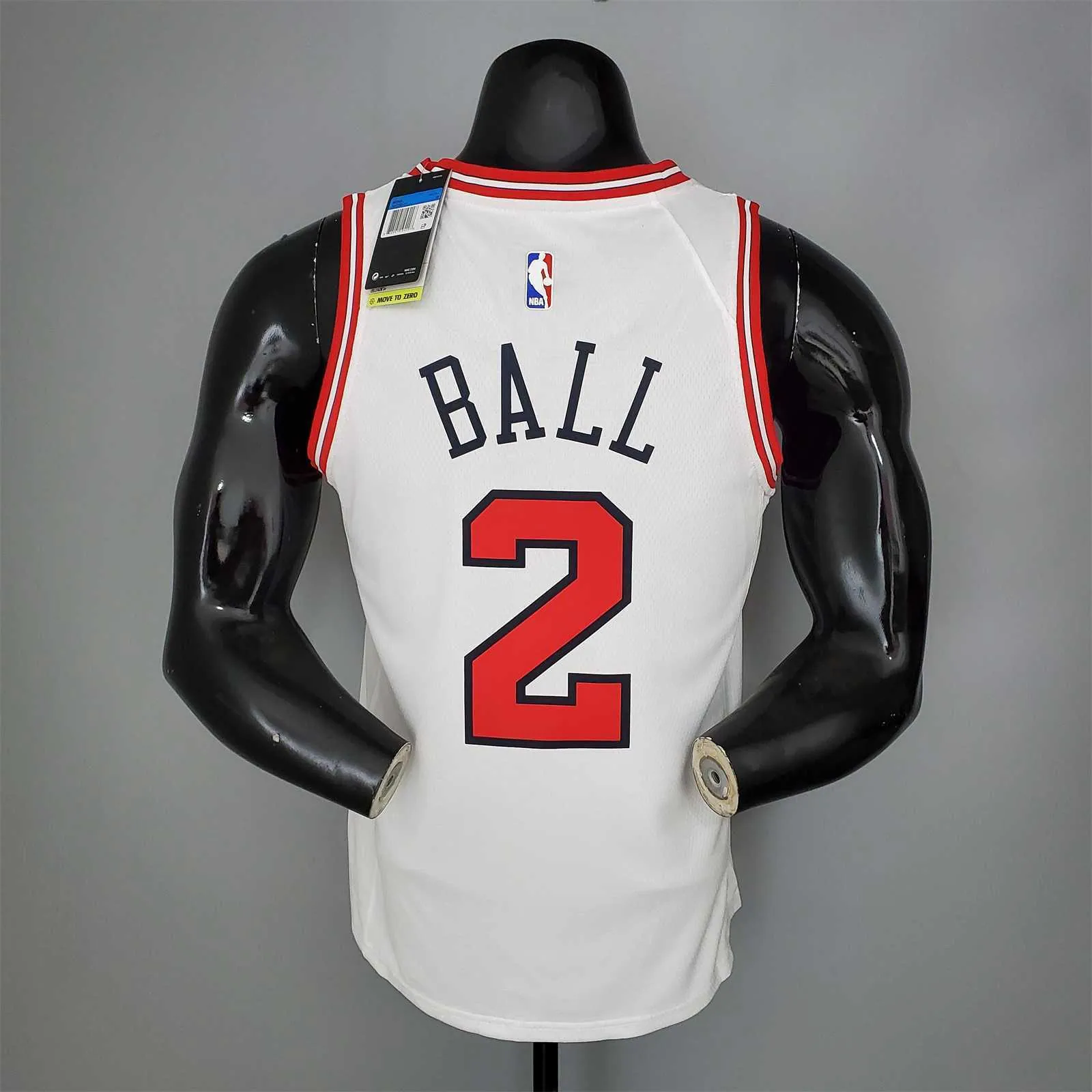 BALL#2 Chicago Bulls white 6