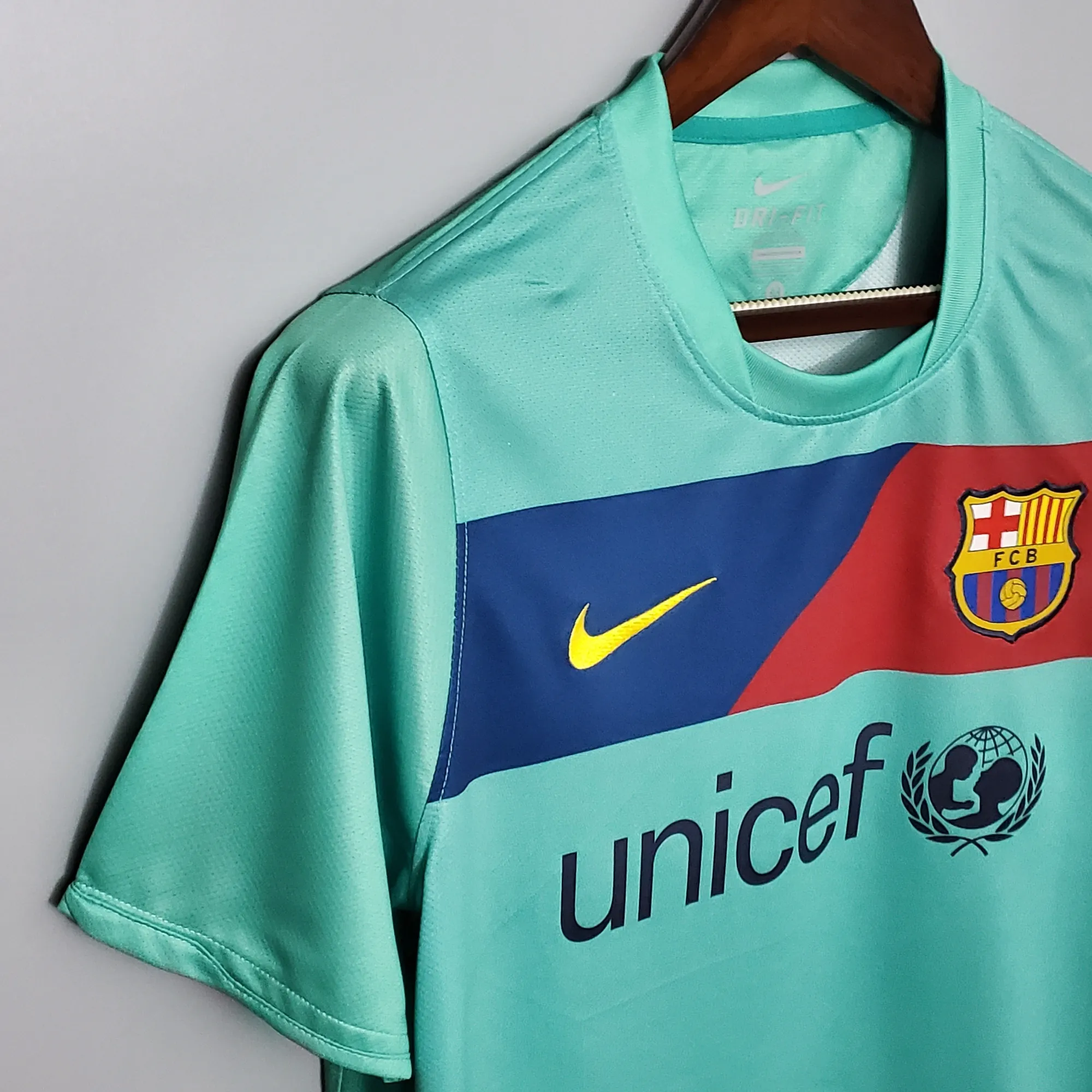 10-11 Barcelona away 9