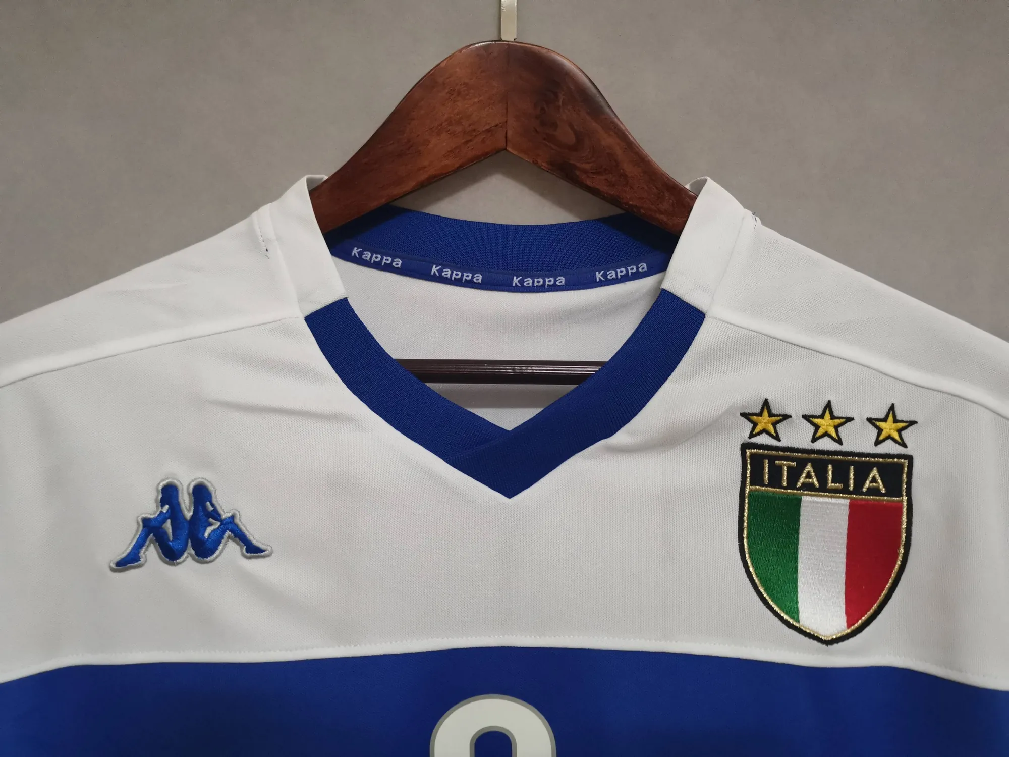 98-00 Italy away white 8