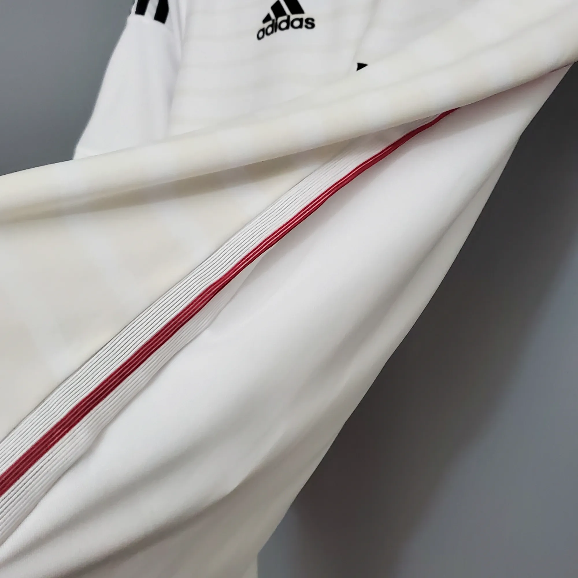 14-15 Real Madrid home 8