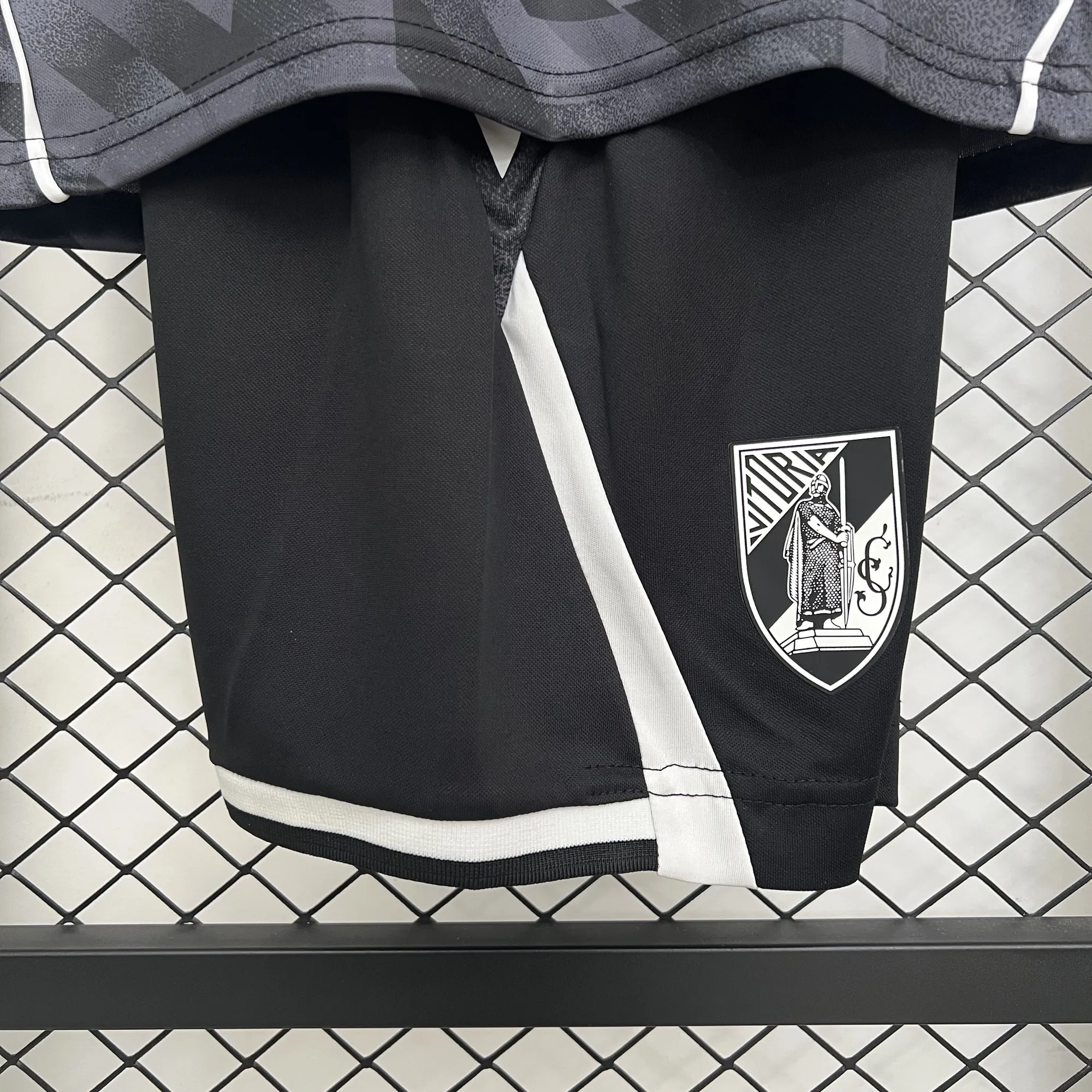 25-26 Vitória De Guimares Away Kid Kits Youth Apparels AAAAJersey Supply Yupoo 3
