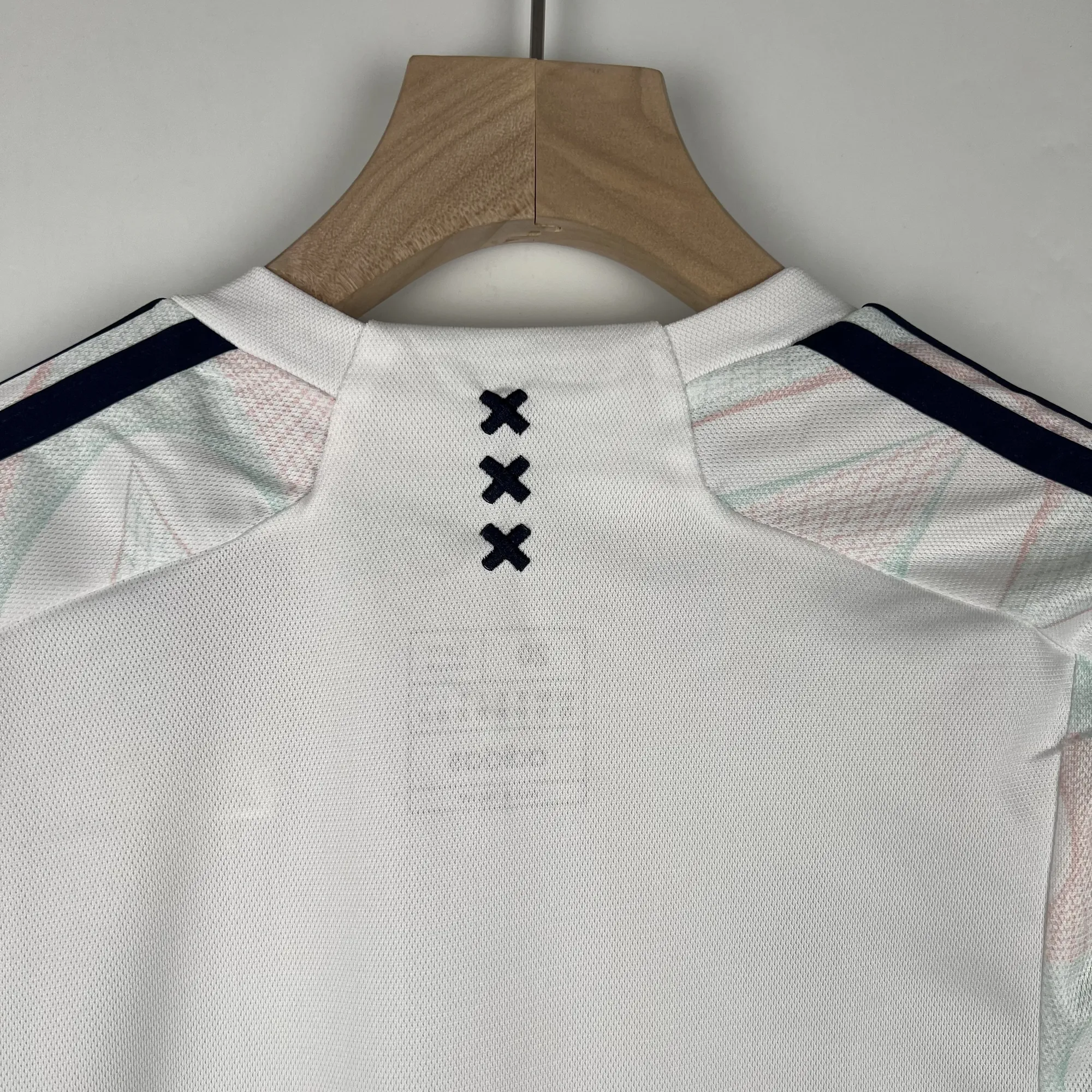 23-24 Kids Ajax away size 16-28 3