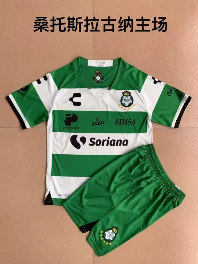 Santos Laguna 4