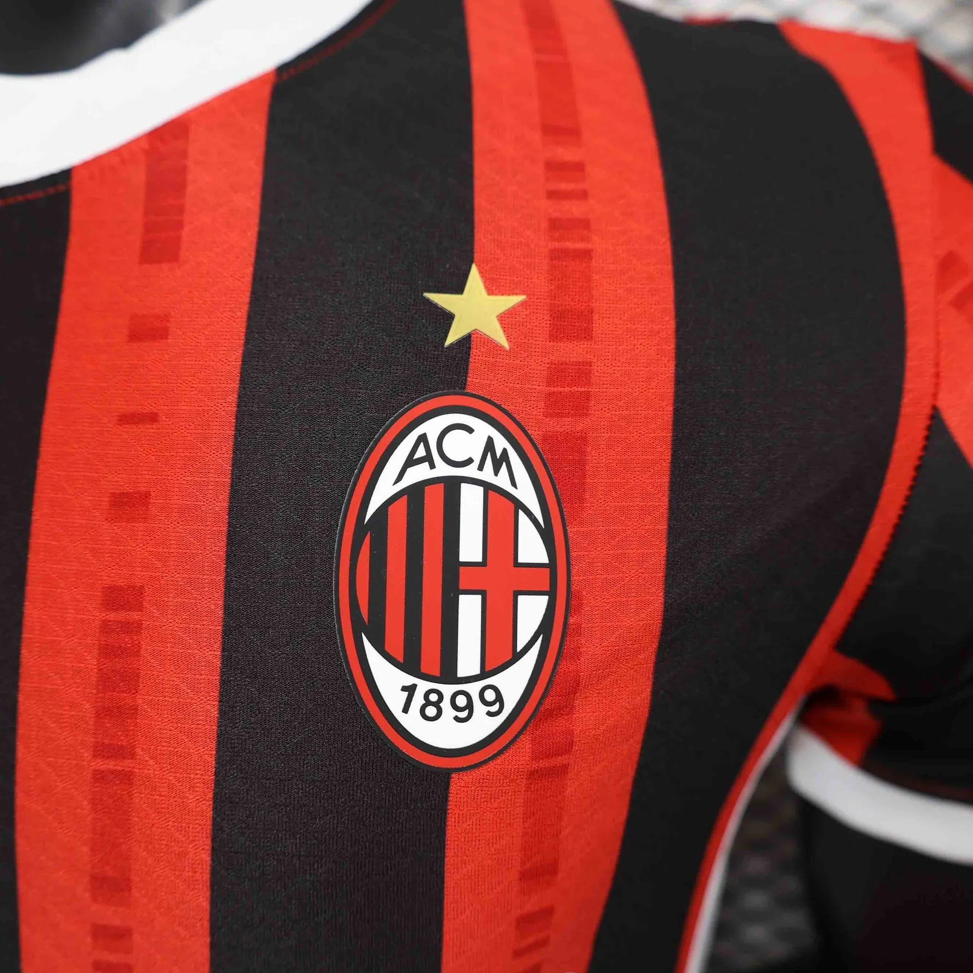 24-25 AC Milan Home Kit Player Version Shirt Football AAAAJersey Supplier 6
