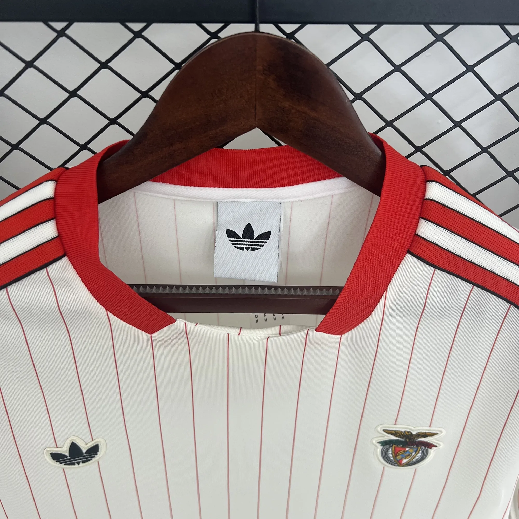 25-26 Benfica Retro StyleSpecial Edition Football Kit Soccer Cheap Shirt AAAAJersey Dropship Yu 4