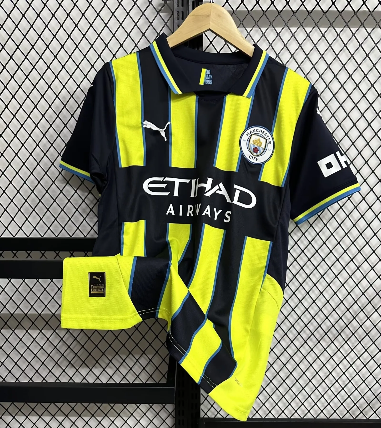 24-25 Manchester City Away Kit Football Apparels Sport AAAAJersey Yupoo 1
