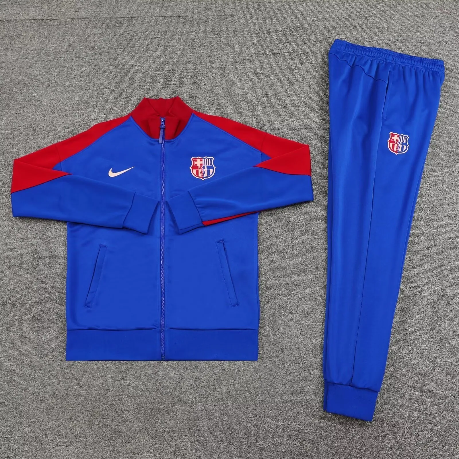 24-25 Barcelona Jackets Football Shirts 1