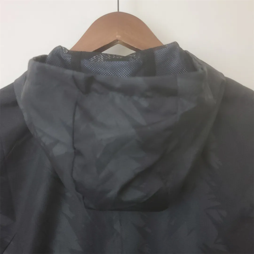 22-23 Manchester United Windbreaker Black 2