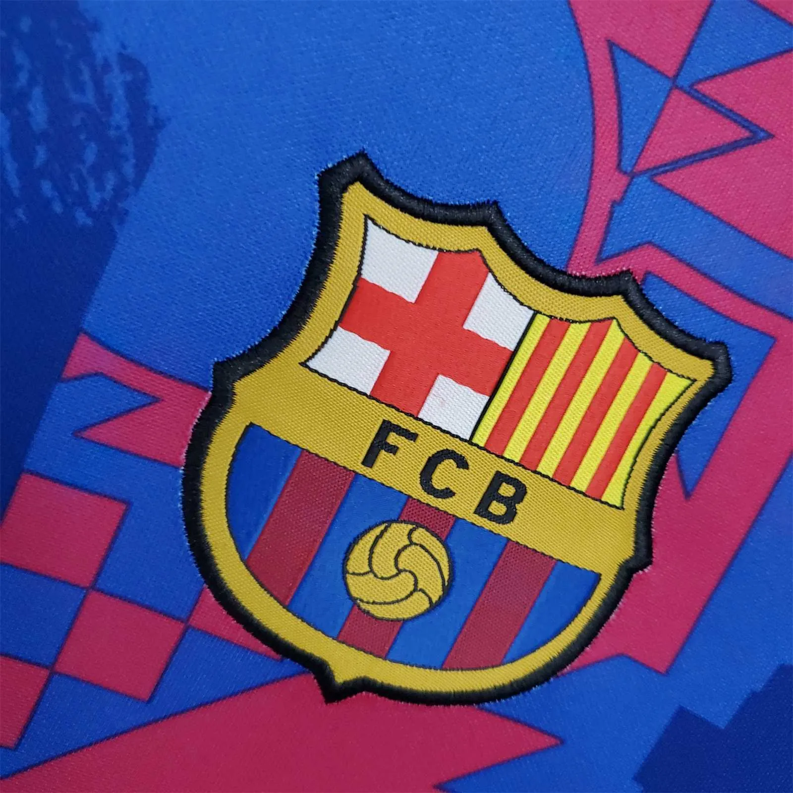 21-22 Barcelona third away 8