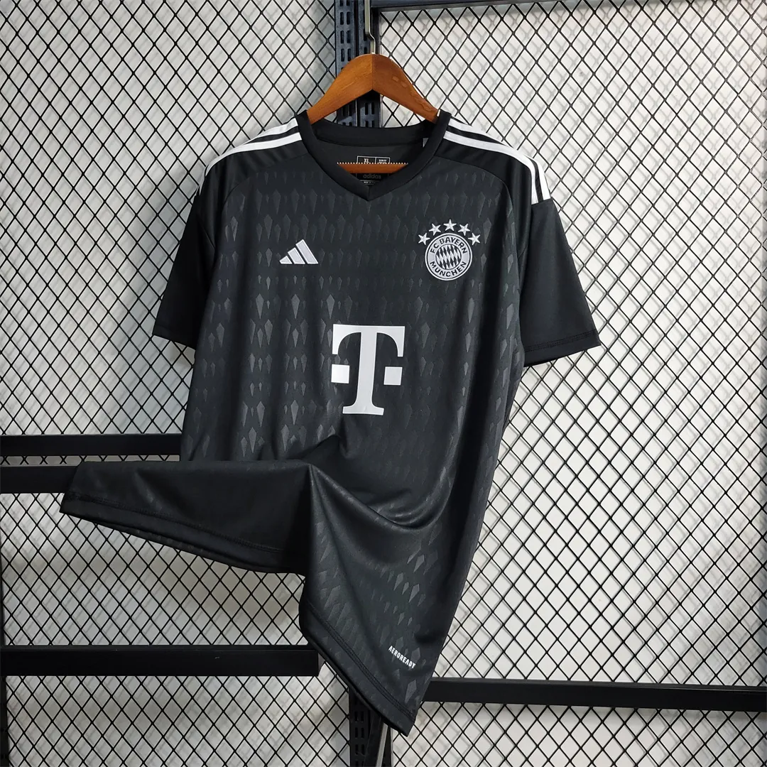 23-24 Bayern black goalkeeper 2