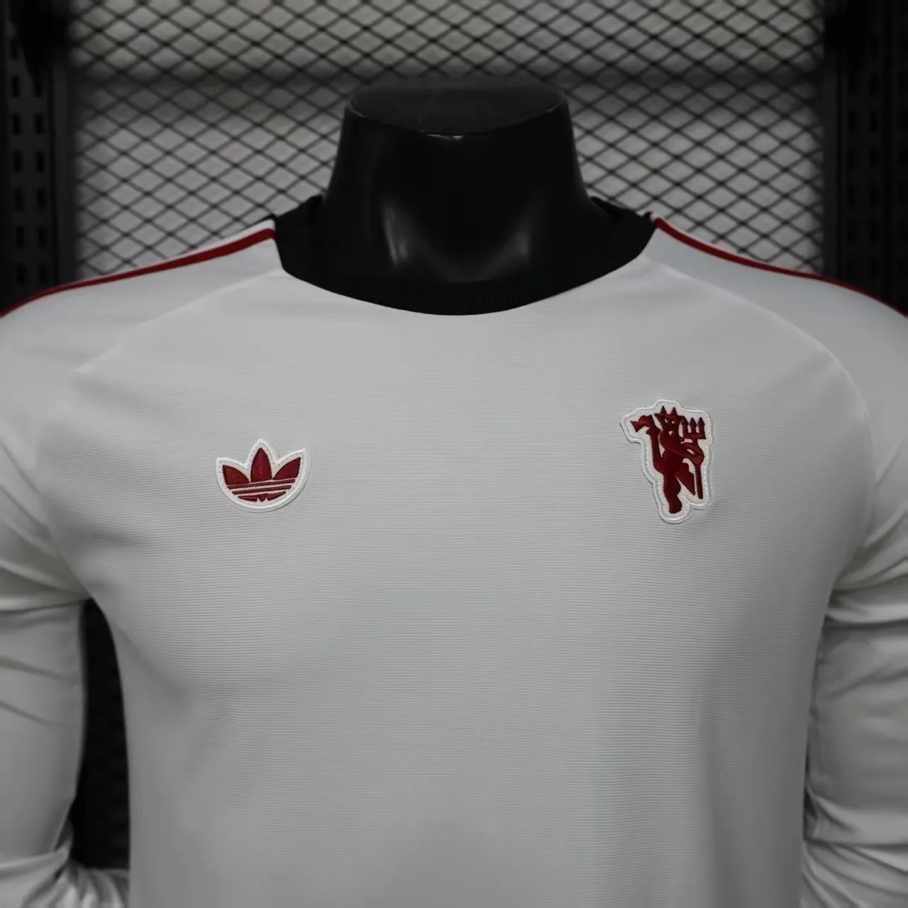 26-27 Manchester United Mens Retro Style Football Shirt Apparels AAAAJersey Supply Yupoo 5
