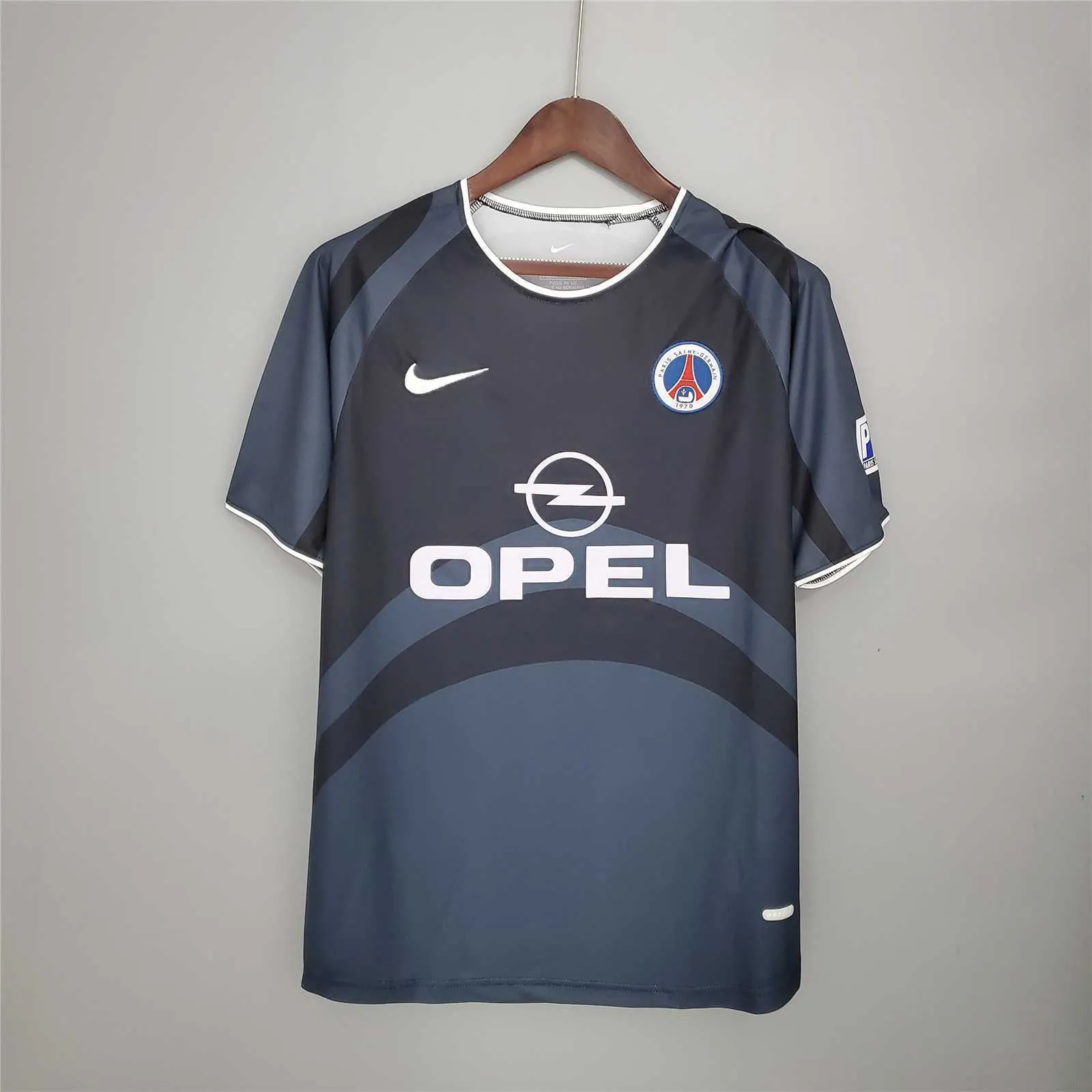 01-02 PSG third away 8