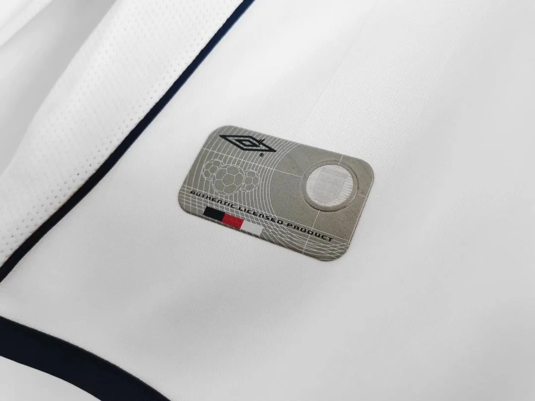 2002 England home long sleeve 8