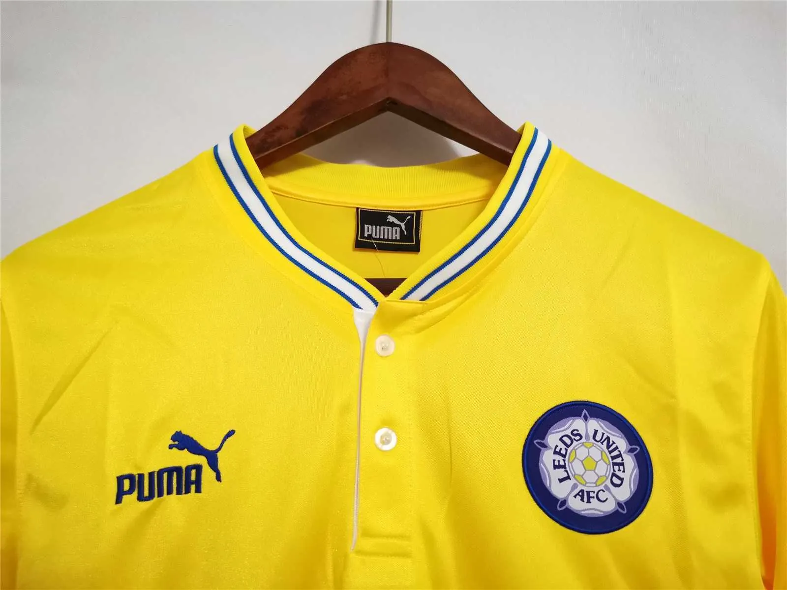 2000 Leeds United away 9