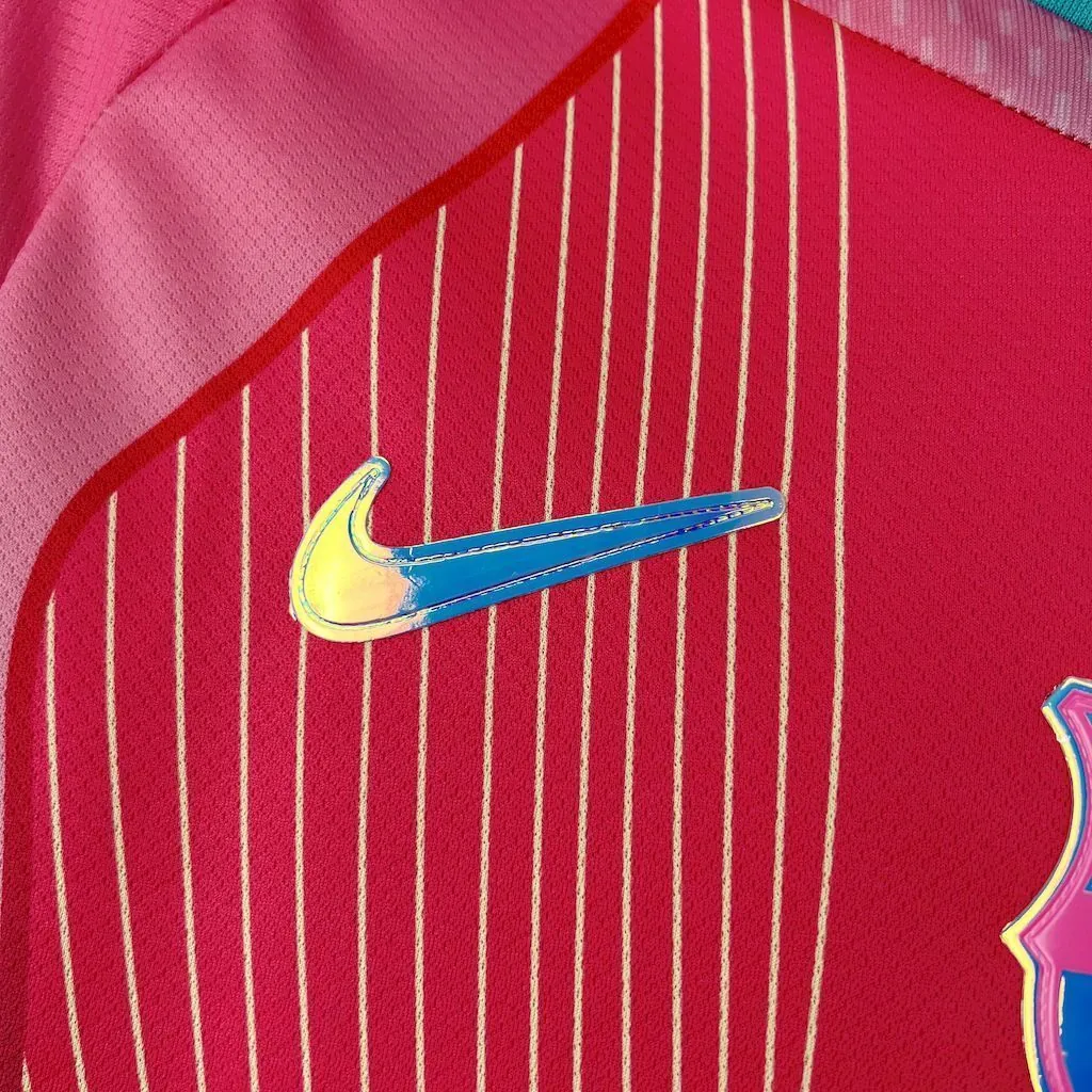 25-26 Barcelona Pink Special Edition T-Shirt Soccer Uniform AAAAJersey Supplier Yupoo 2