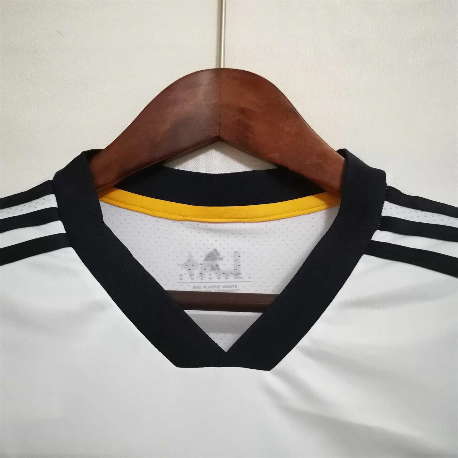 22-23 LA Galaxy home 5