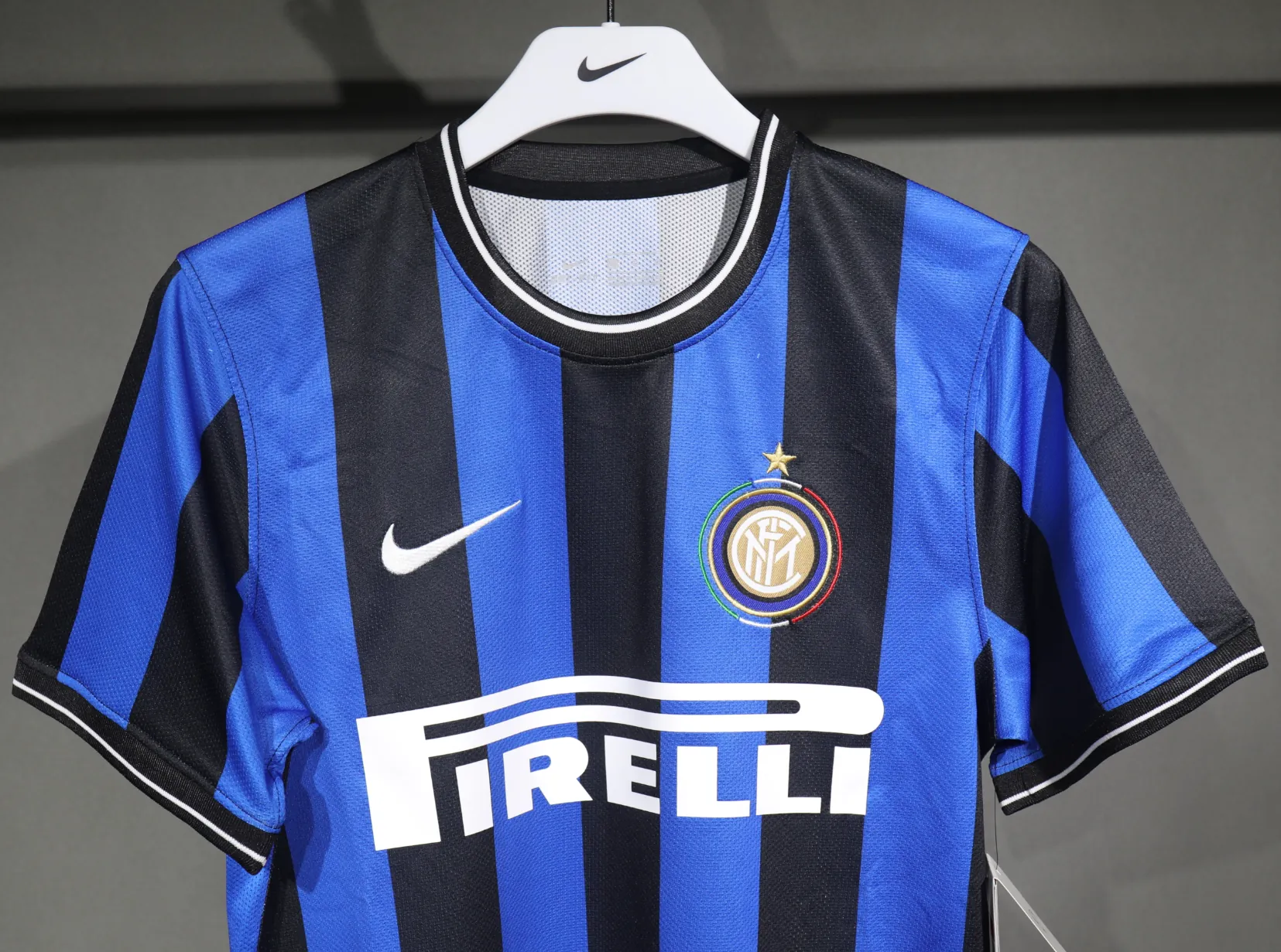 09-10 Inter Milan Home Retro Kit Vintage Player Version Sino Shirt AAAAJersey Dropship Yupoo 1