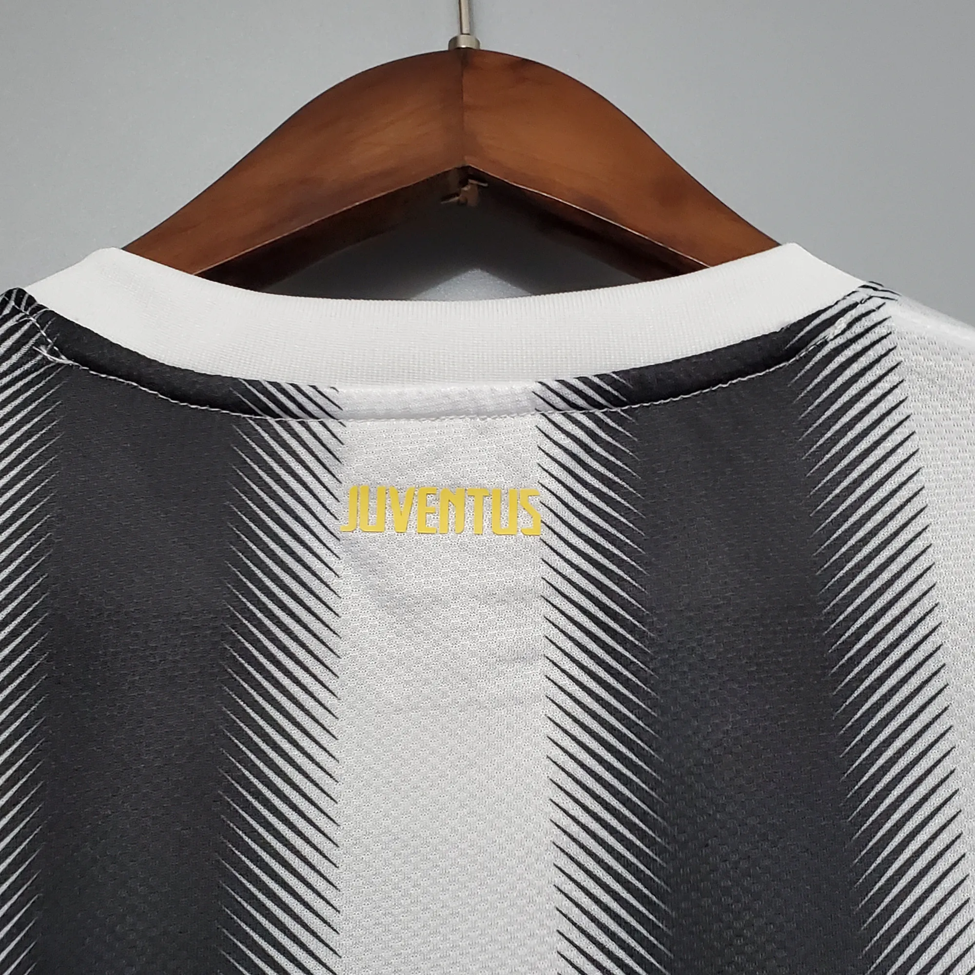 10-11 Juventus home retro jersey football shirt S-2XL 6