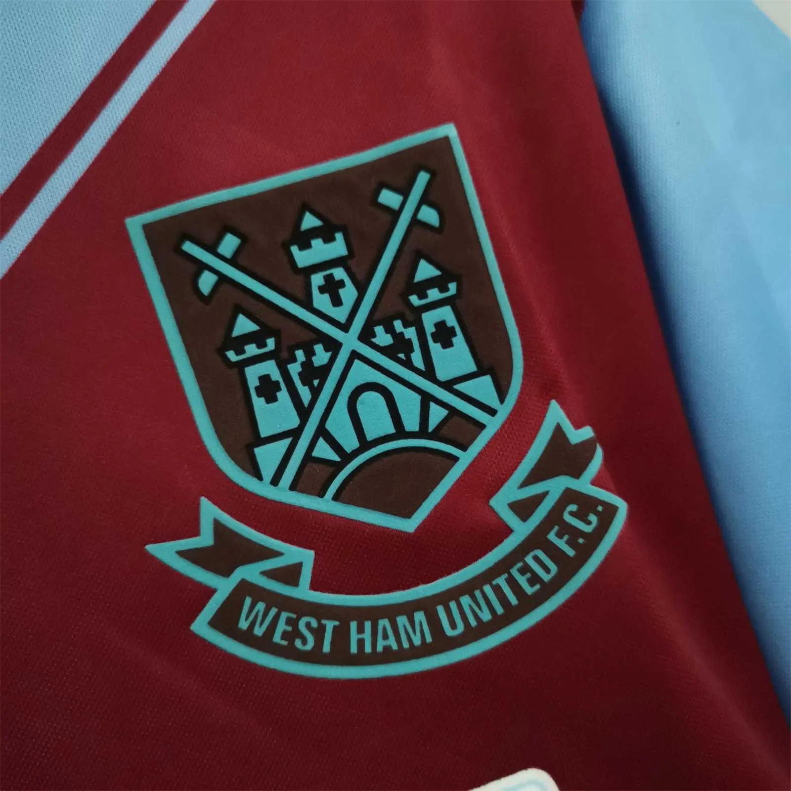 93-95 West ham home with patch and fonts 8