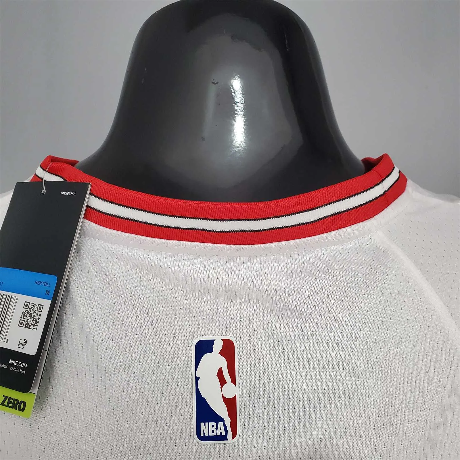 DeROZAN#11 Chicago Bulls white 2
