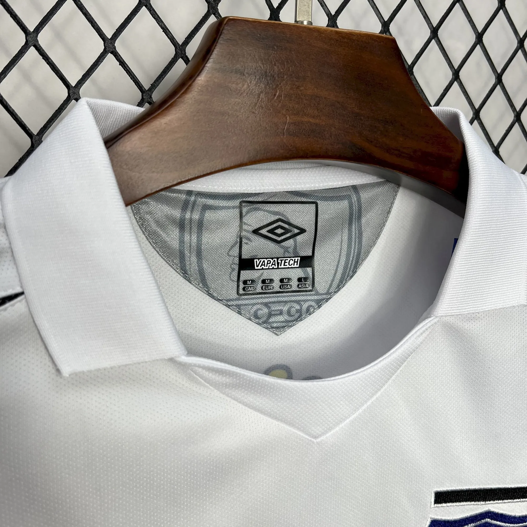 2006 Colo Colo Home Retro Kit Vintage Long Sleeve Shirt Football AAAAJersey Supply Yupoo 3