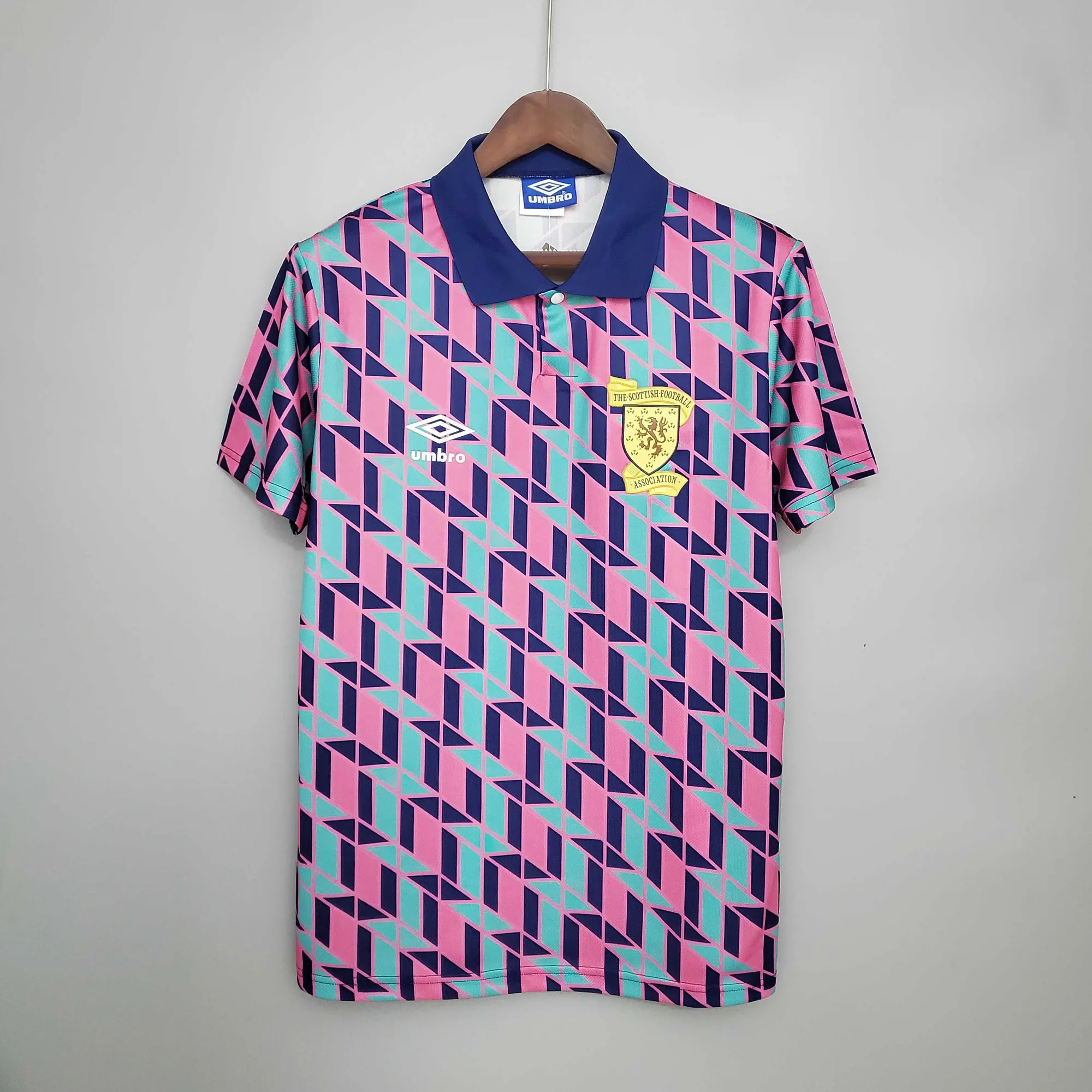89-90 Scotland away 7