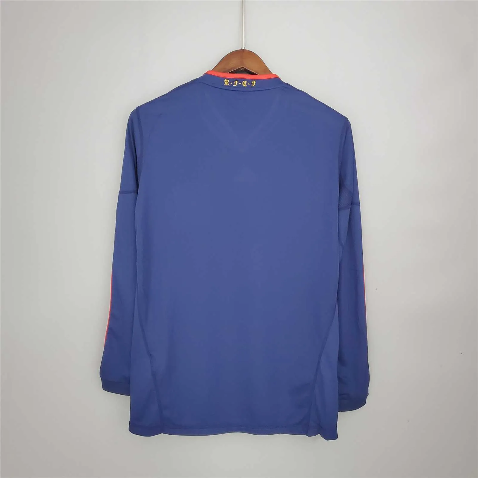 2010 Spain away long sleeve 9