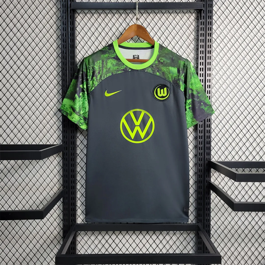 23-24 Wolfsburg away 9