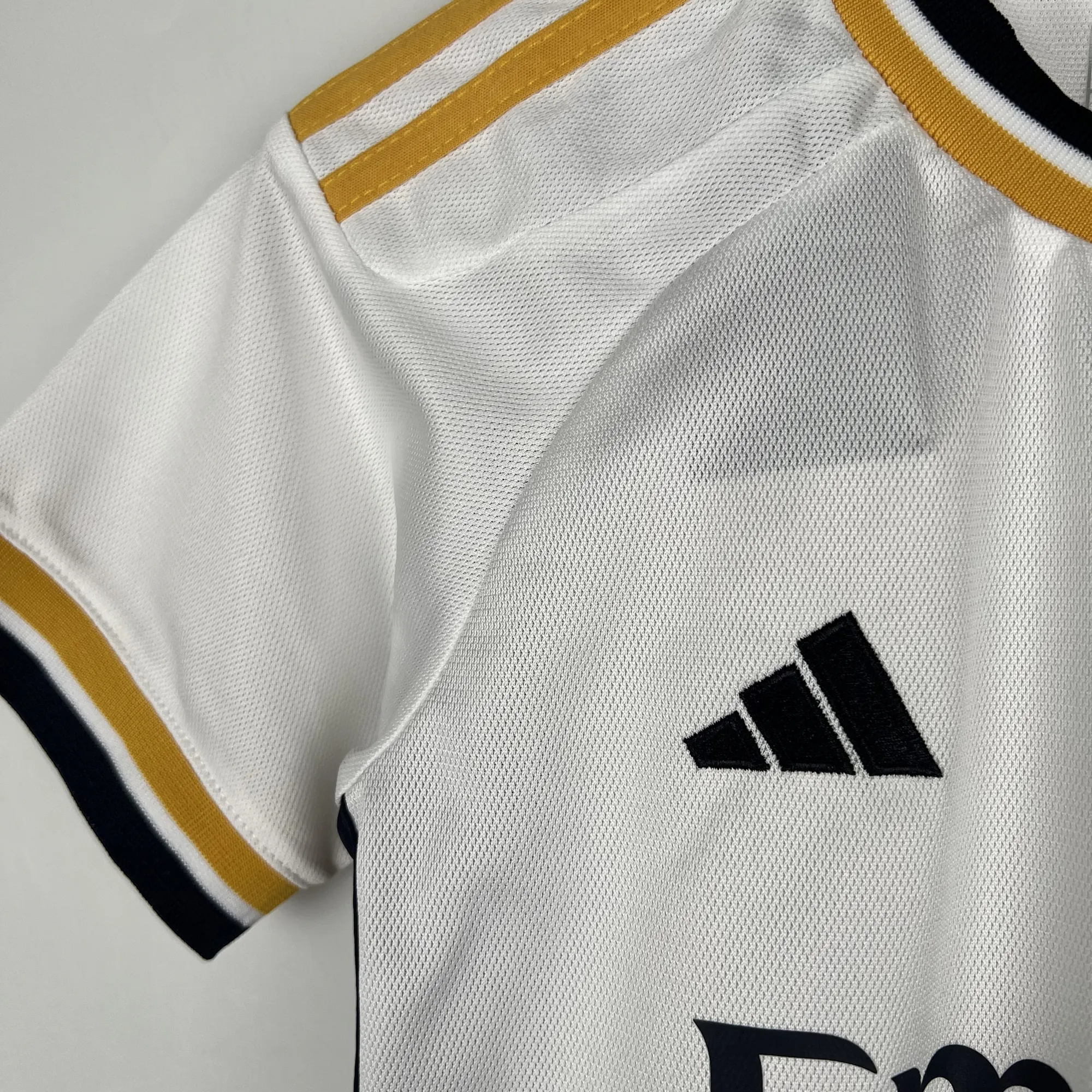 23-24 Kids Real Madrid home size 16-28 1