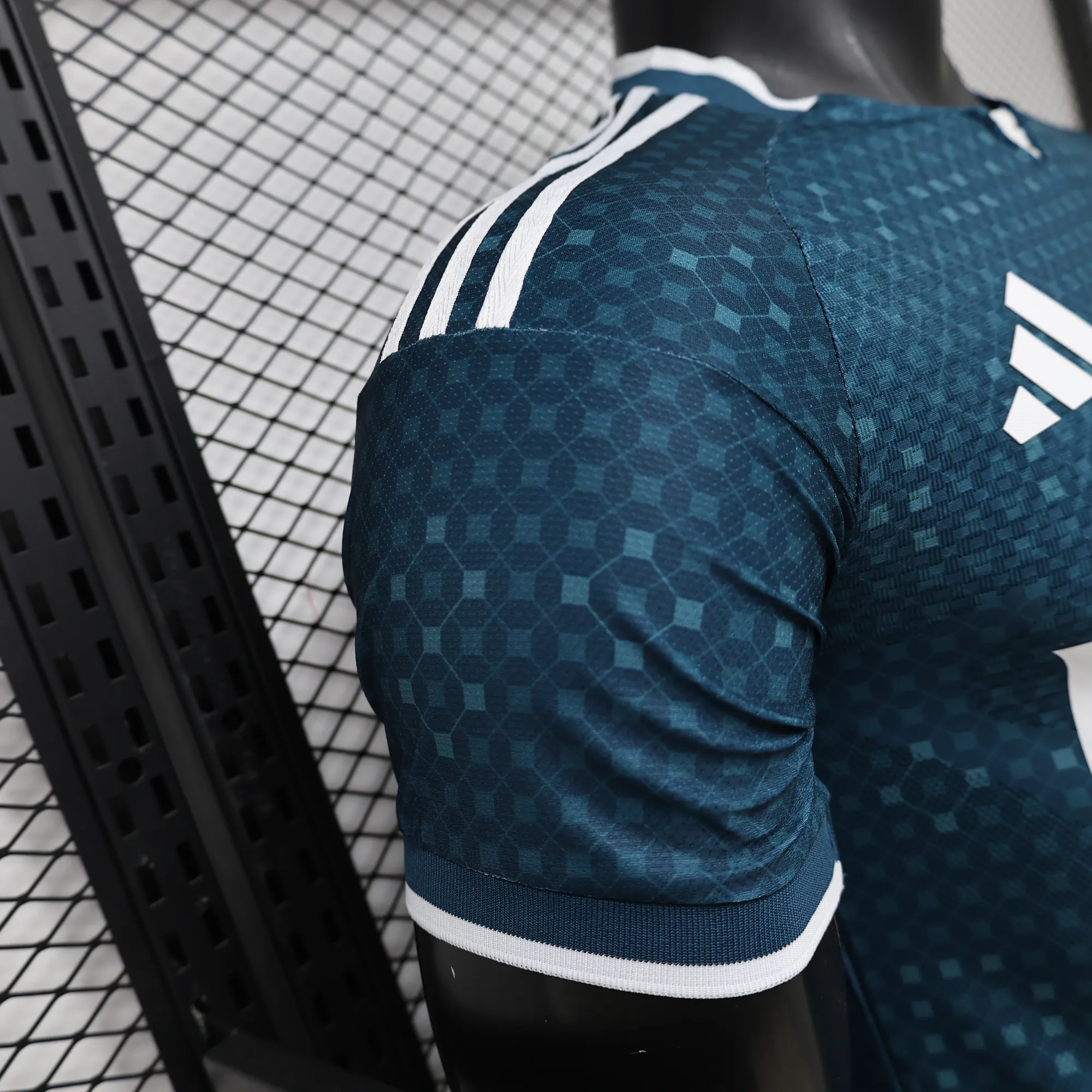 26-27 Real Madrid Mens Away Kit Player Version Football Shirt AAAAJersey Supply Yupoo 10 2