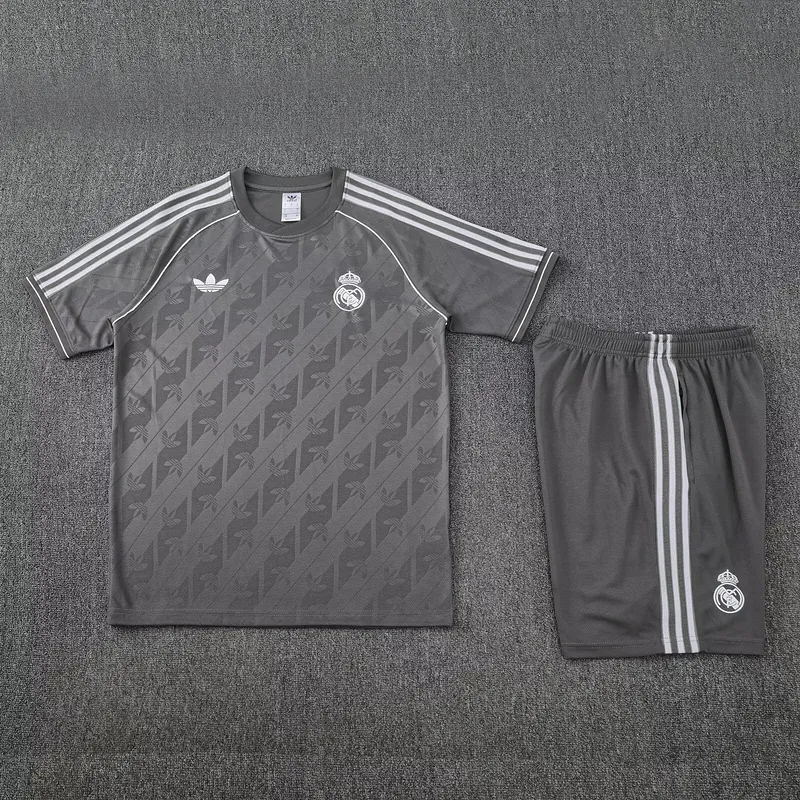25-26 Real Madrid Grey Training Kits Football Tracksuits 1