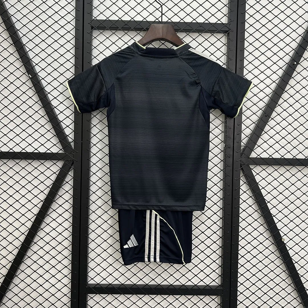 25-26 Real Madrid Away Kid Kits Youth Apparels AAAAJersey Supply Yupoo 2