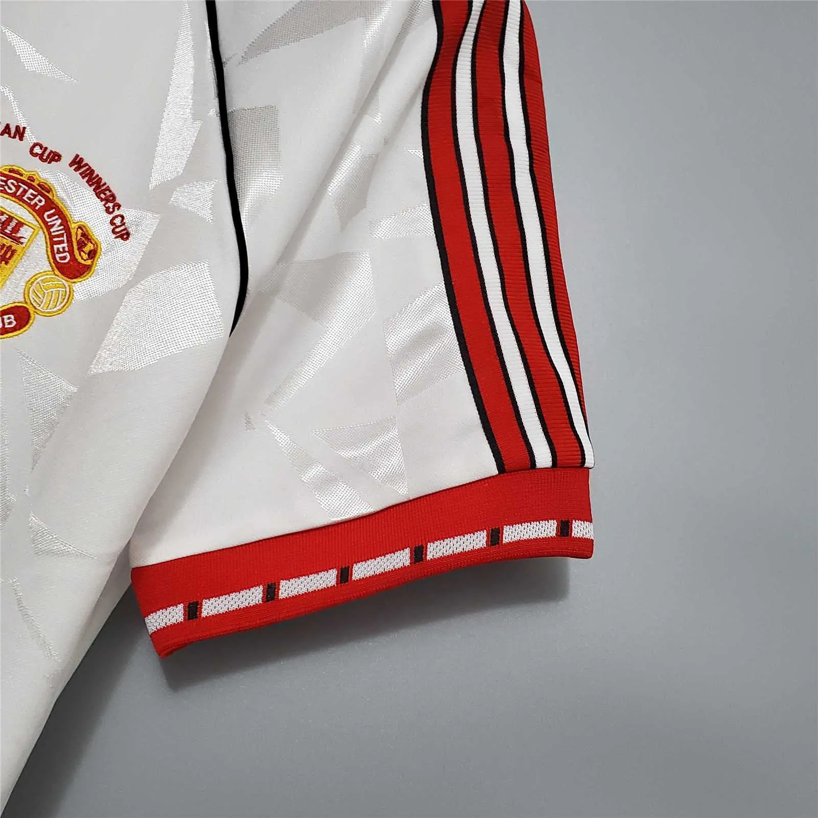 90-91 Manchester United away 4