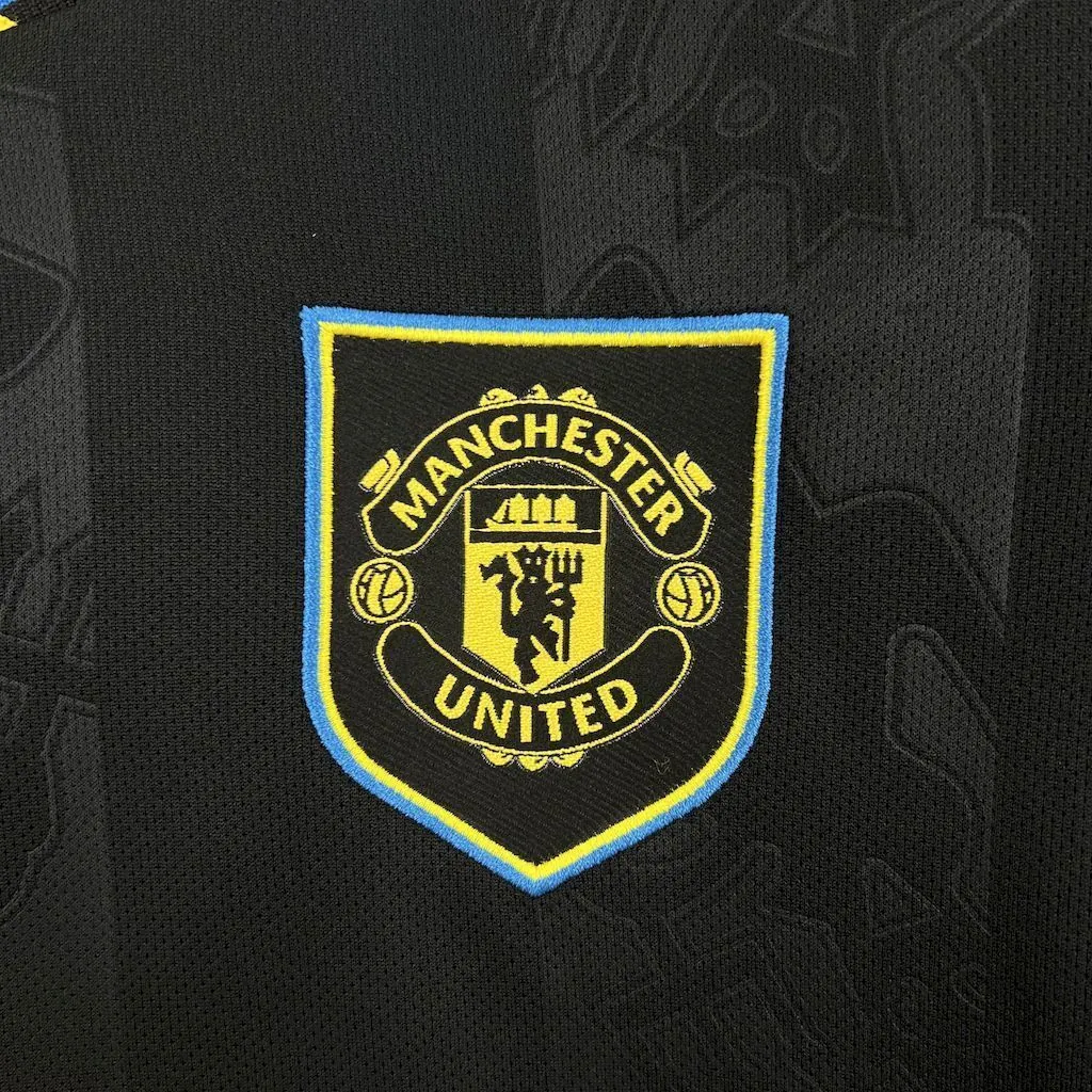 25-26 Manchester United Third Women Shirt Lady Apparels AAAAJersey Supply Yupoo 3
