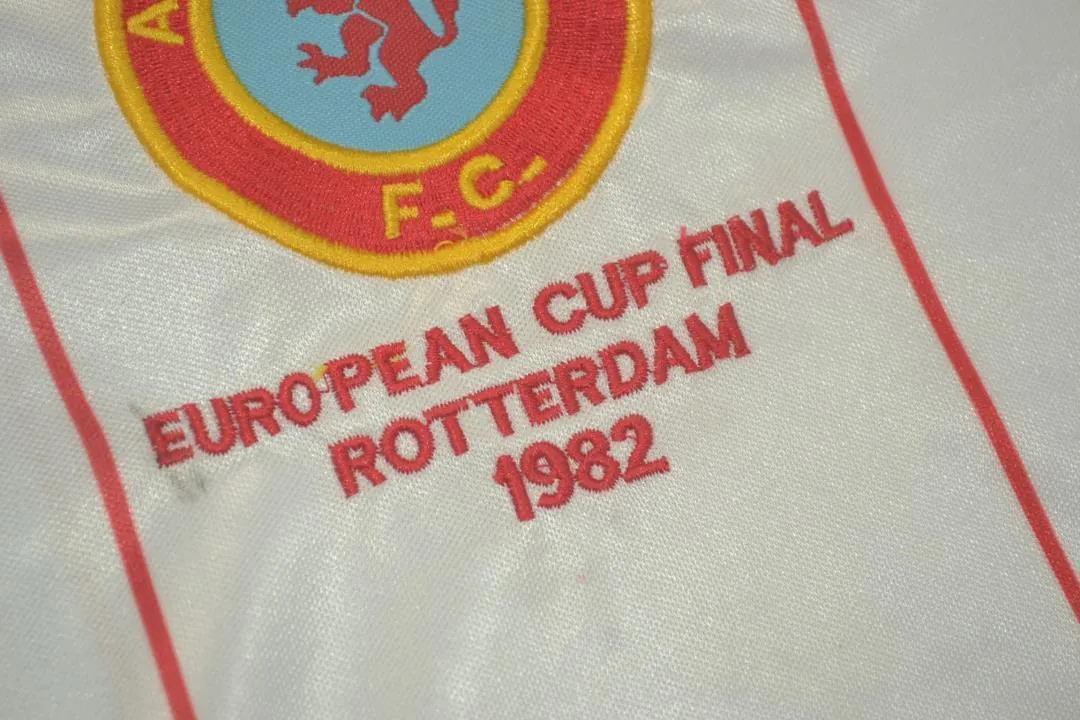 1982 Aston Villa away white 6
