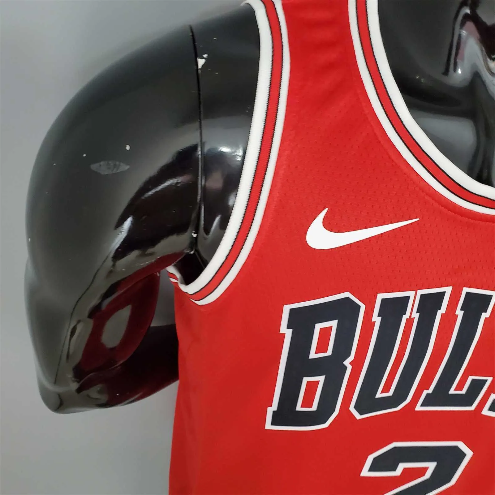 BALL#2 Chicago Bulls Red 6