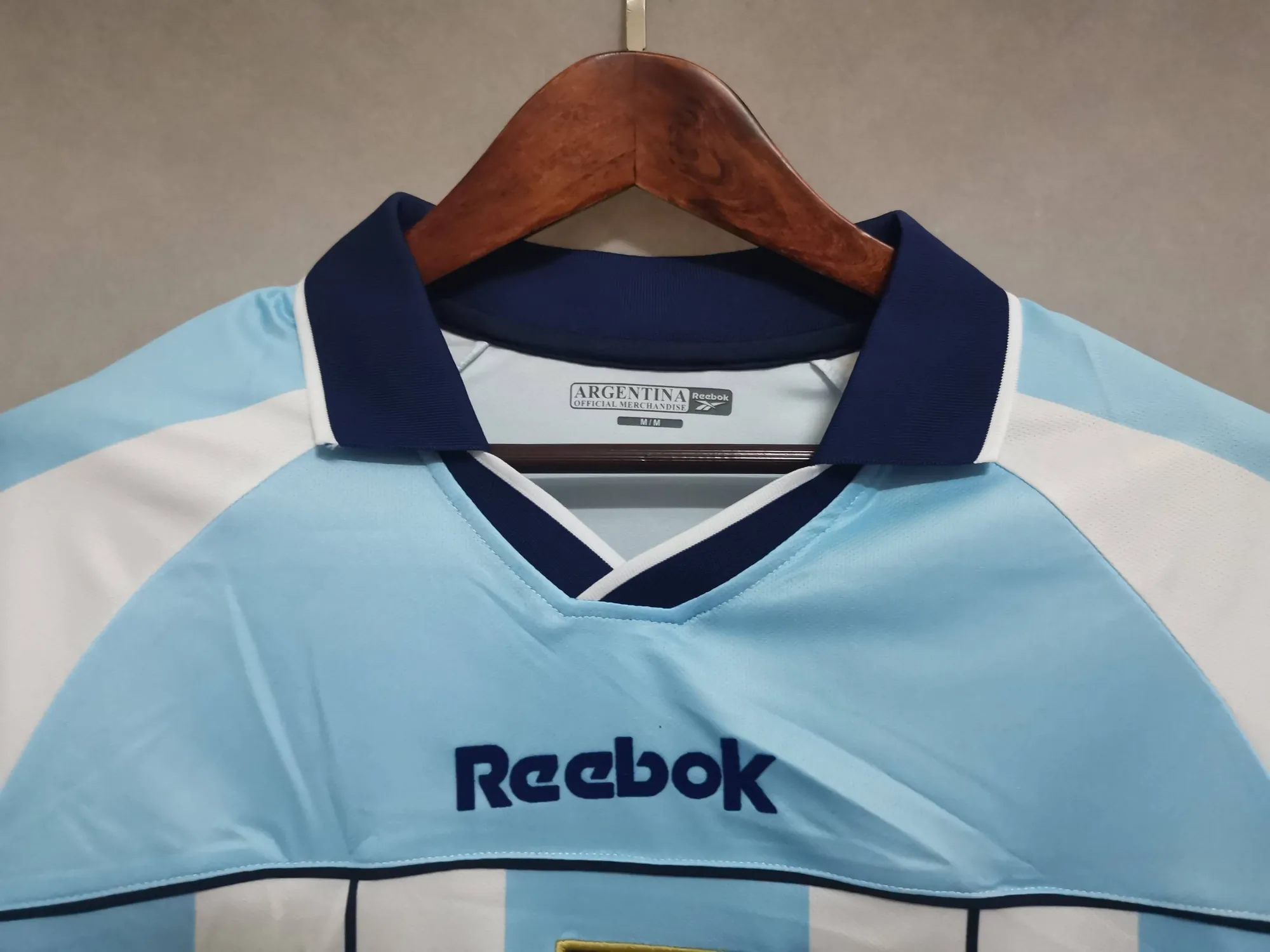 2000 Argentina home 5