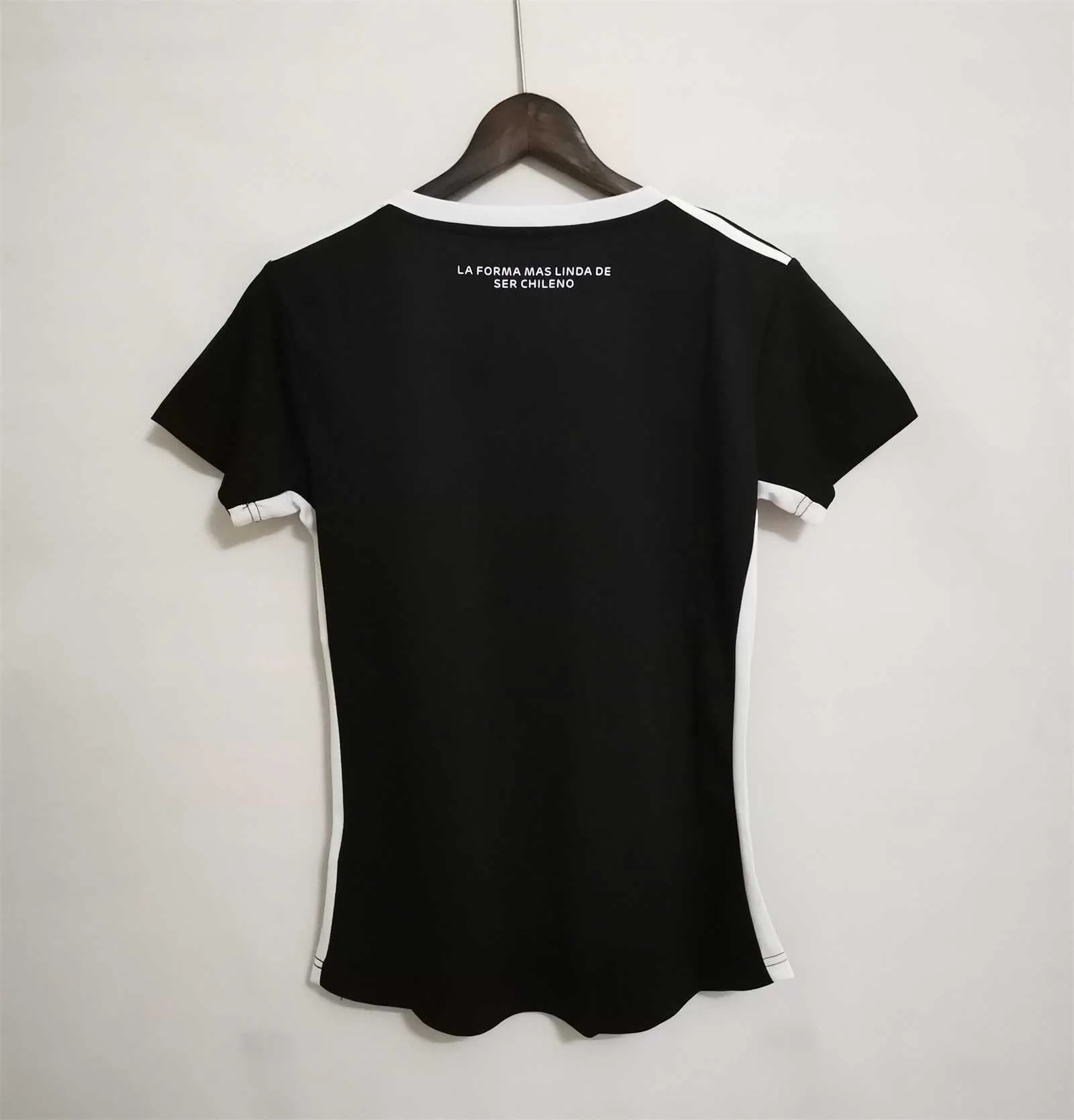 22-23 Colo-Colo away women 5