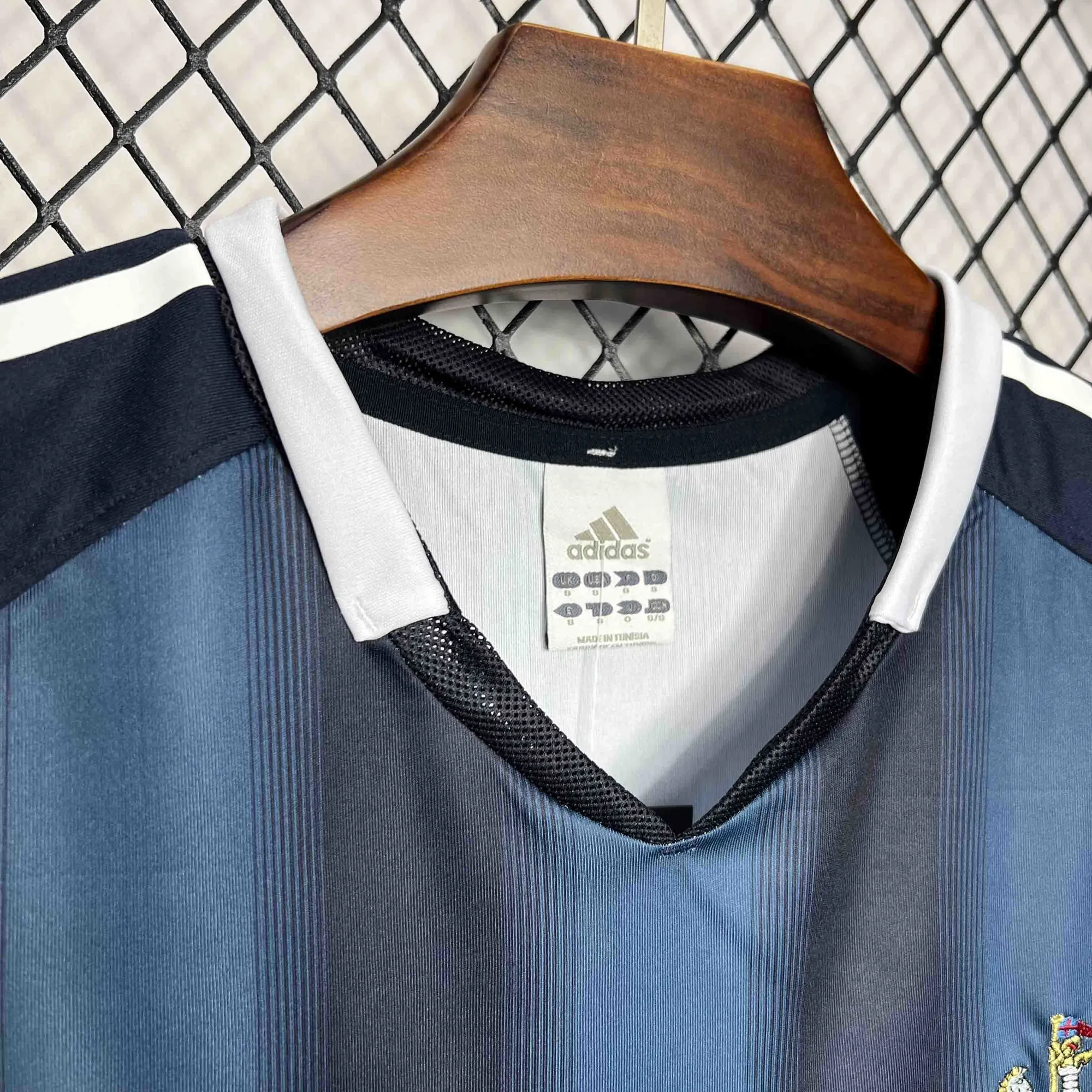 04-05 Newcastle United Away Retro Kit Vintage Shirt Sport AAAAJersey Yupoo 5