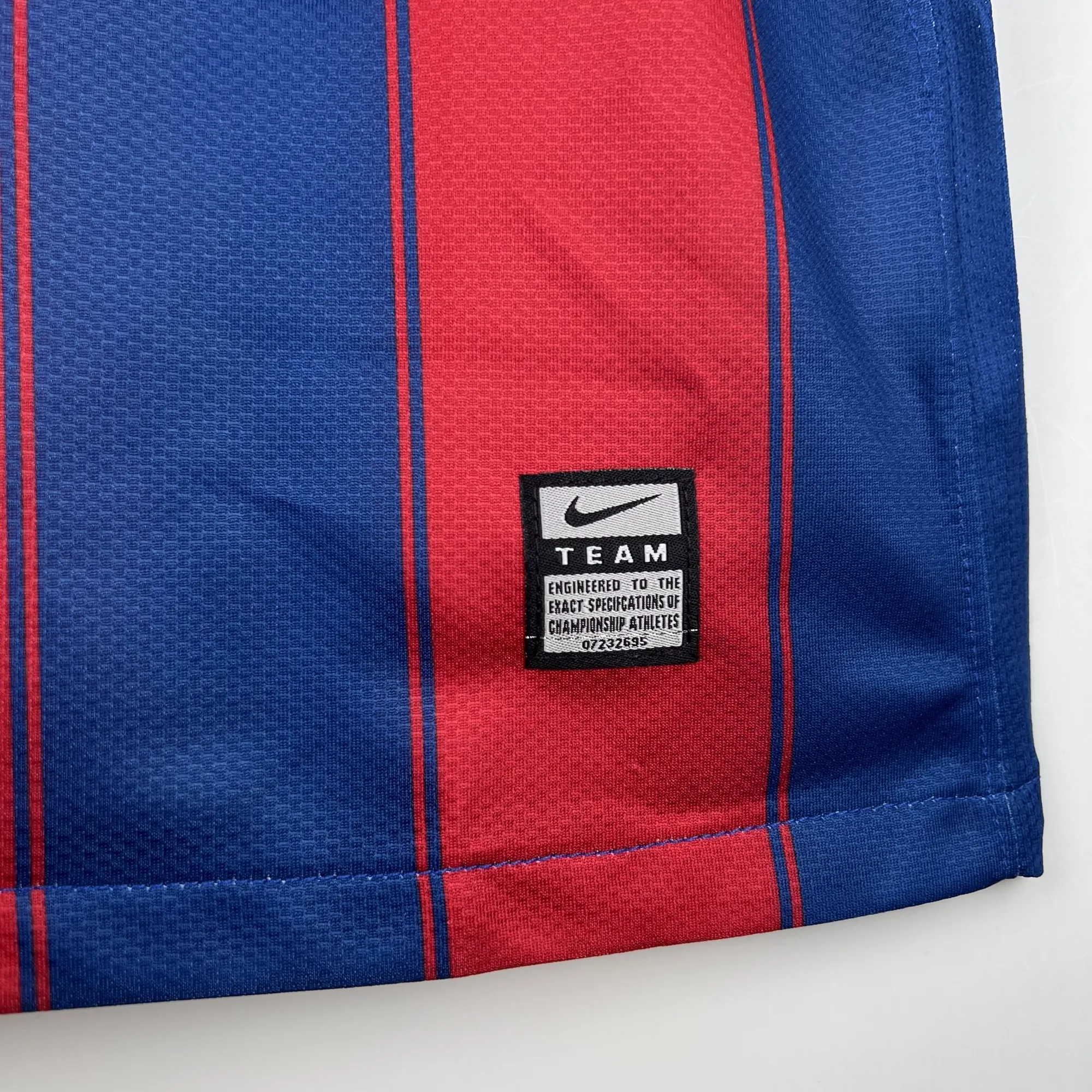 09-10 Retro Barcelona Home S-XXL 4