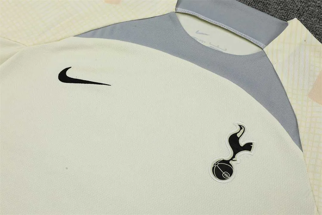 22-23 Tottenham Hotspur training suit short sleeve kit Beige 9