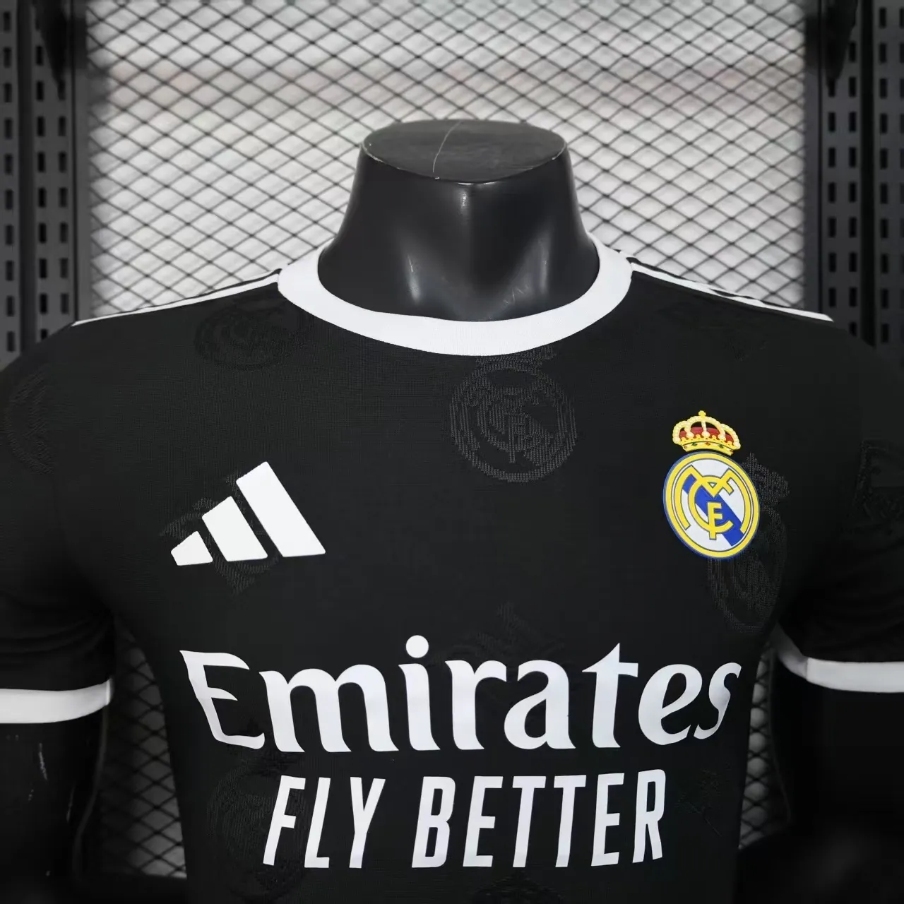 25-26 Real Madrid OG Special Edition Black Player Version Shirt AAAAJersey Supply Yupoo 1