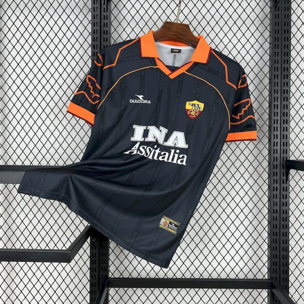 99-00 Roma away 8
