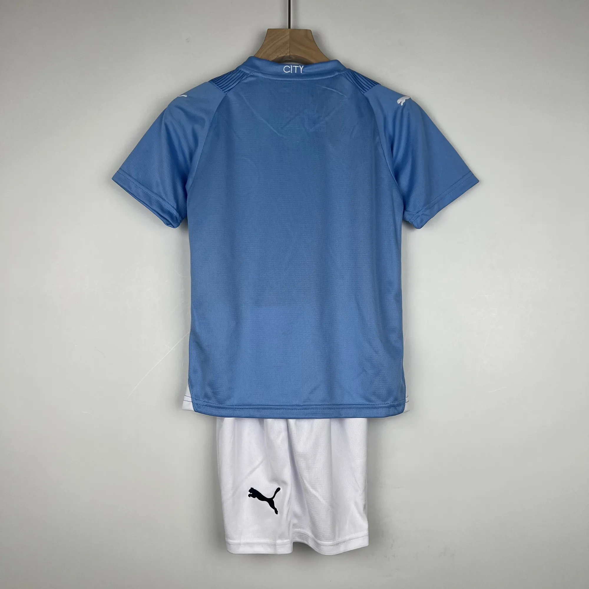23-24 Kids Manchester City home size 16-28 2