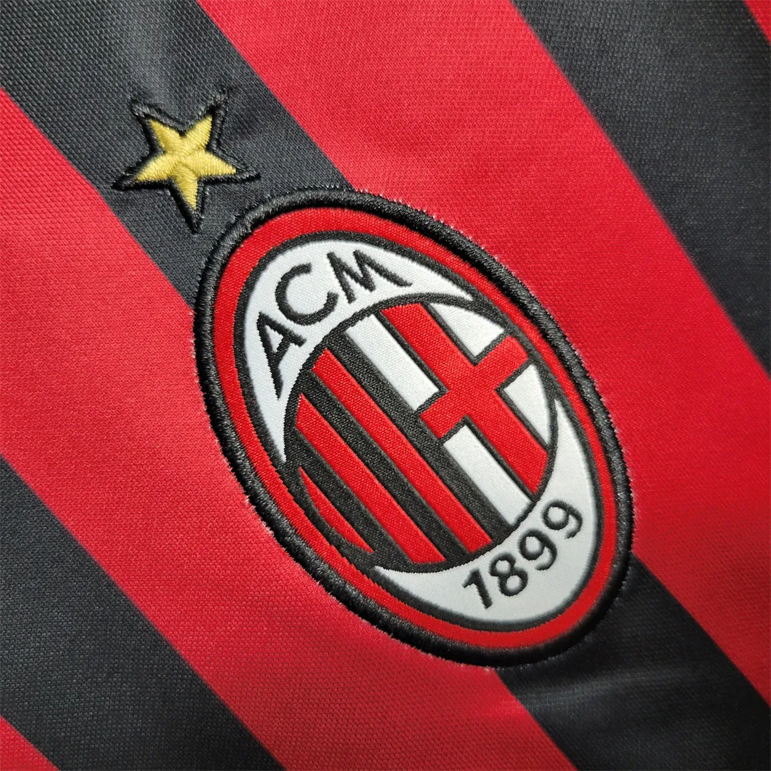 16-17 AC Milan home 4