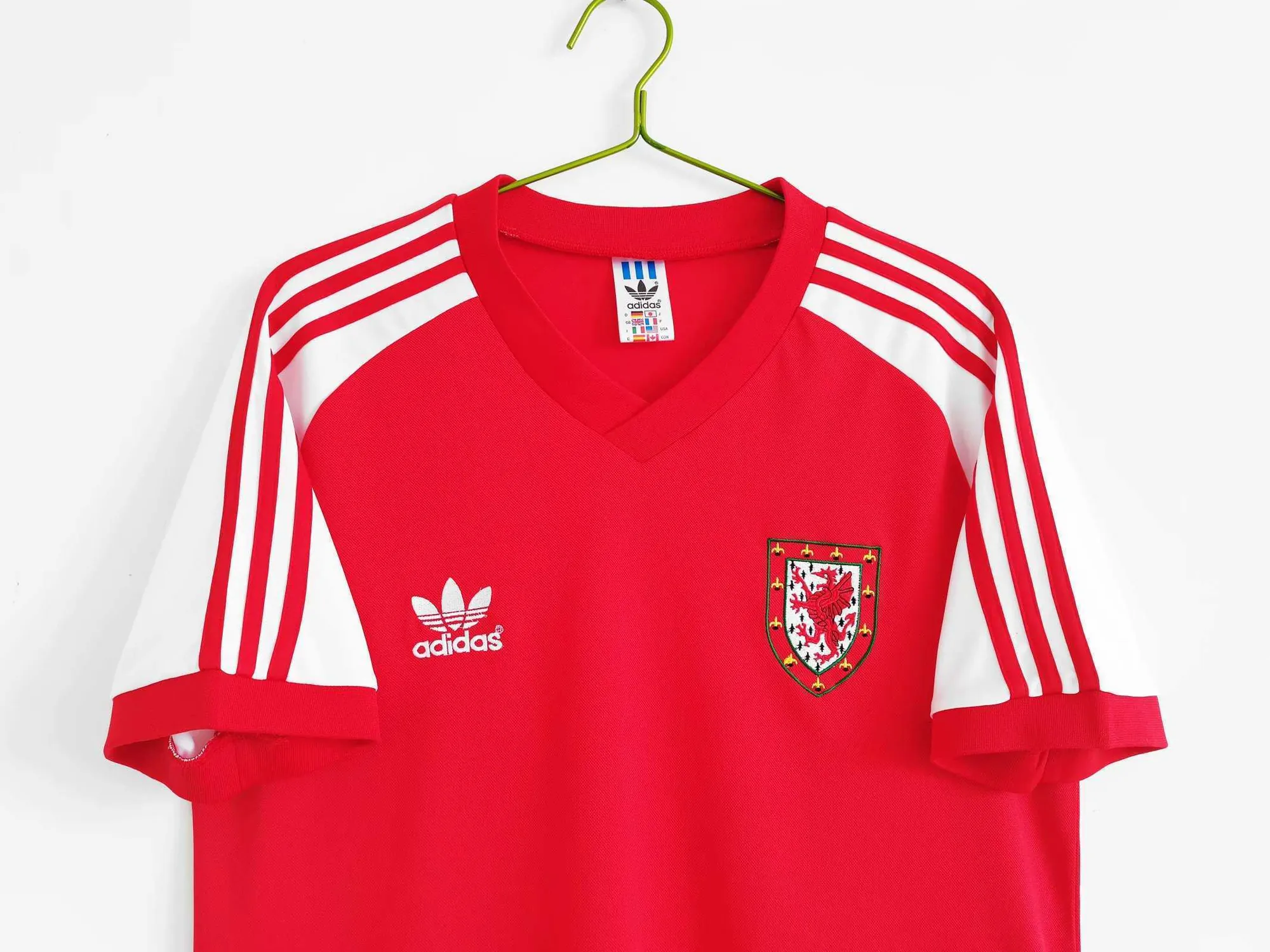 1982 Wales home 2