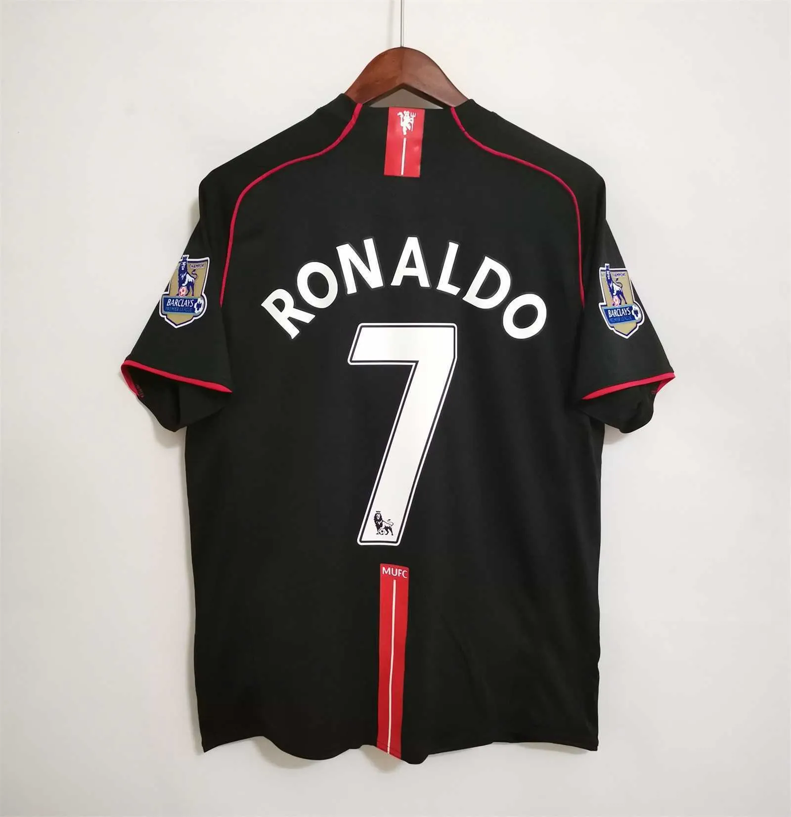 07-08 Manchester United away 3